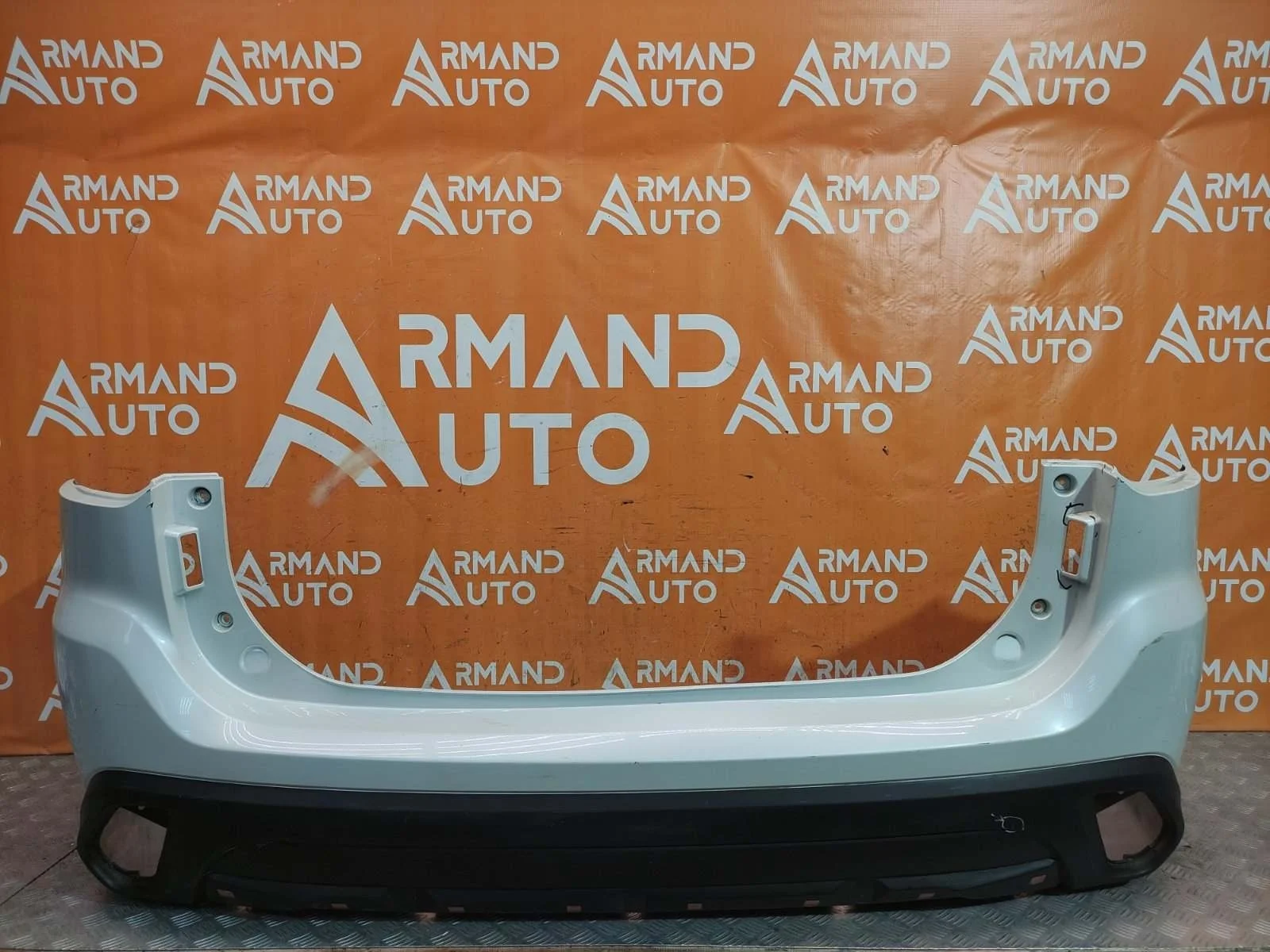 Бампер Mitsubishi Outlander 2015-2018 3