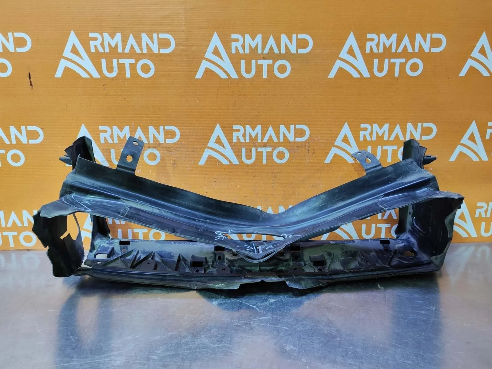 Воздуховод радиатора верхний BMW 3 series 2011-2020 F30 F31