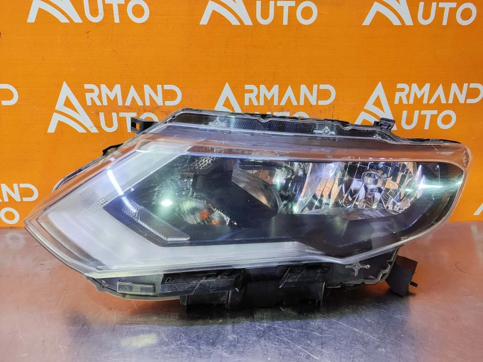 Фара Nissan X-Trail 2017-2022 3 T32