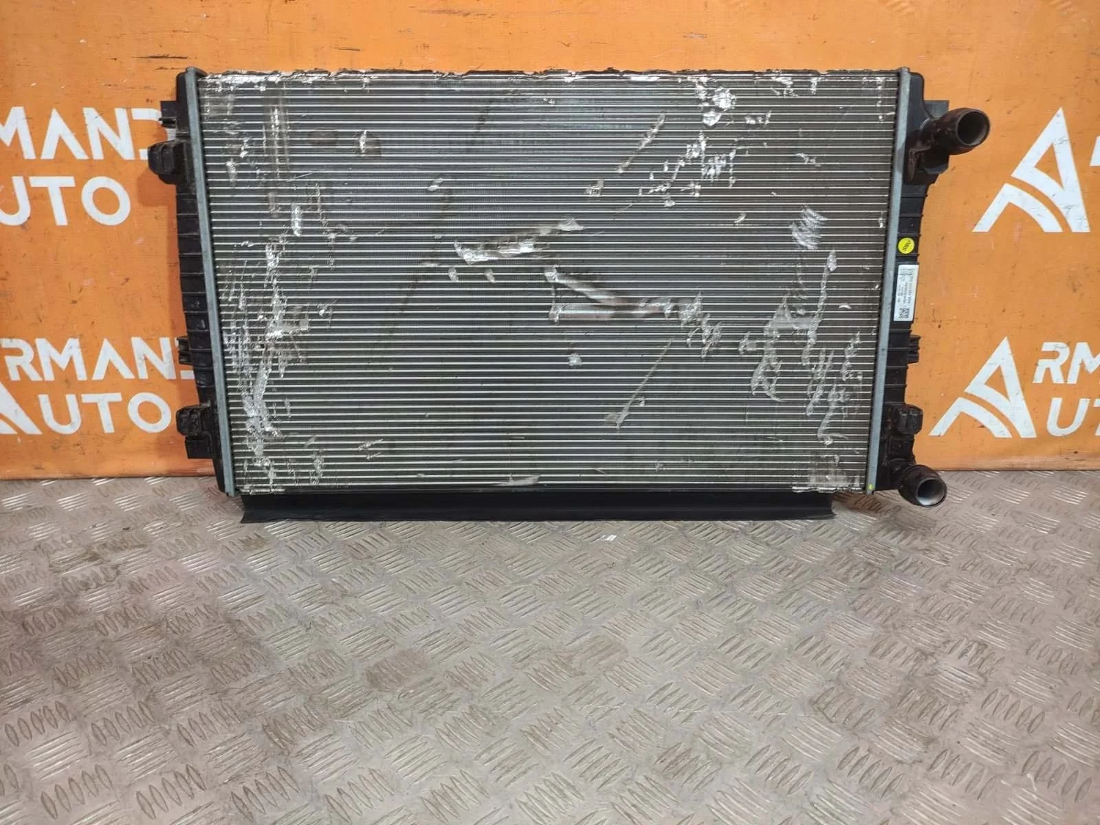 Радиатор двигателя (двс) Audi A3 2012-2020 8V