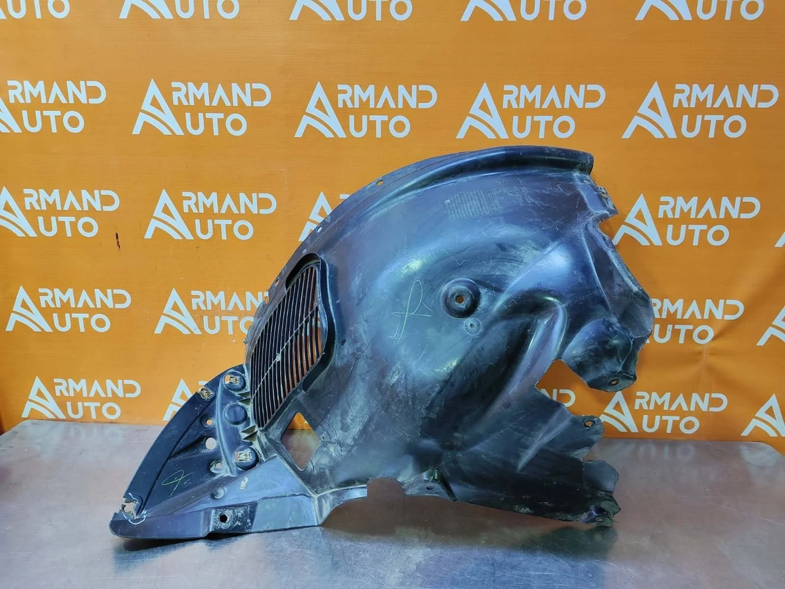 Подкрылок BMW X3 2010-2017 F25