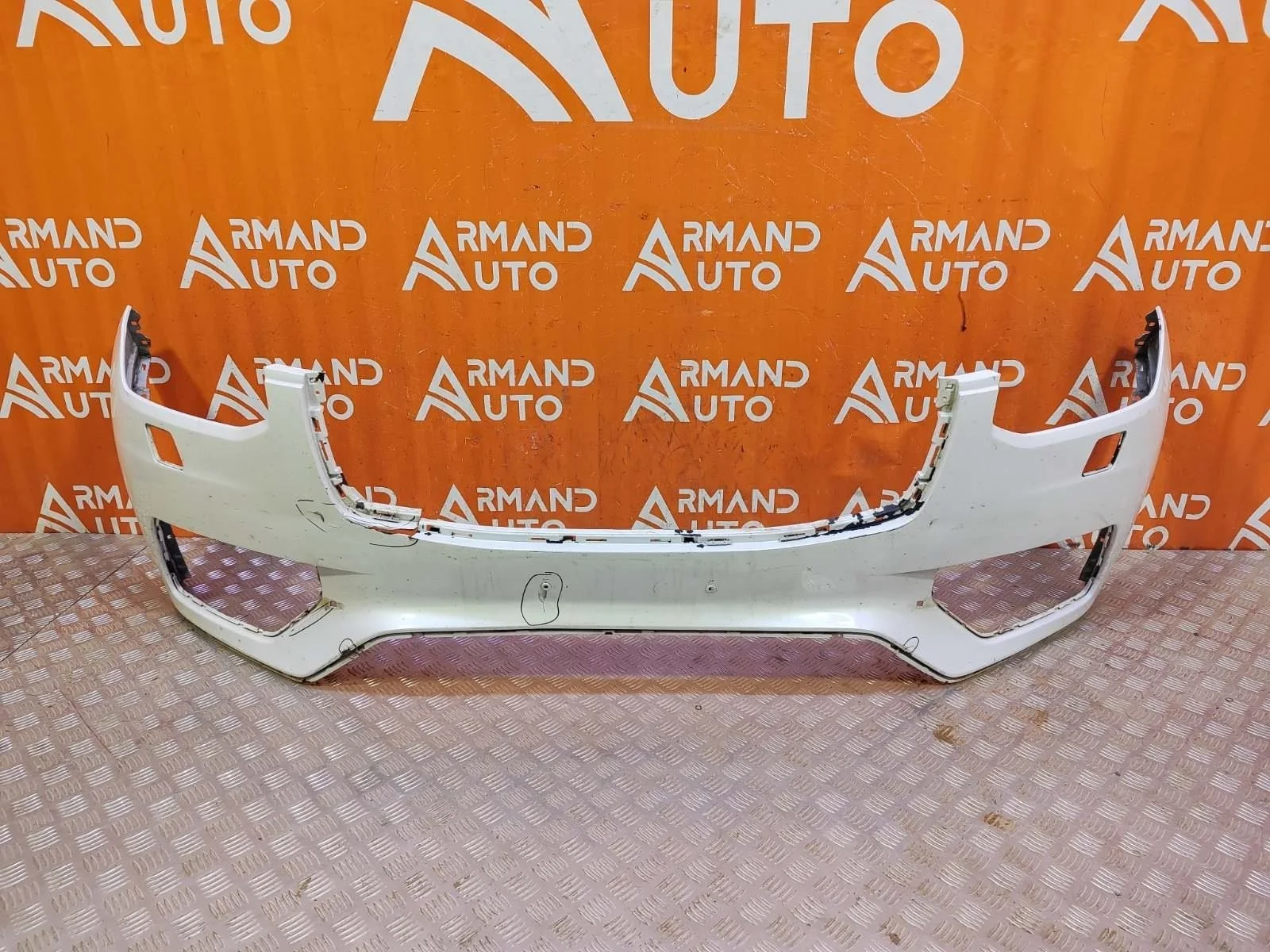 Бампер Volvo XC90 2014-2019