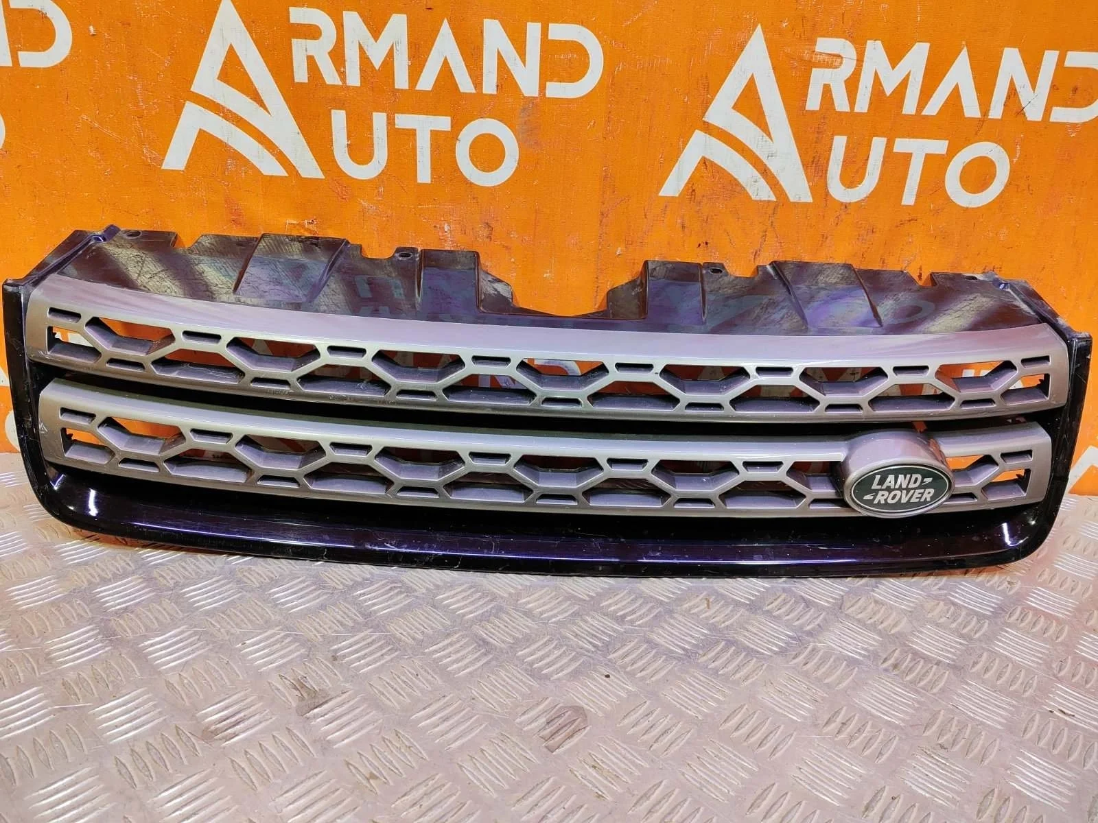 Решетка радиатора Land Rover Discovery Sport 2014-2019 L550