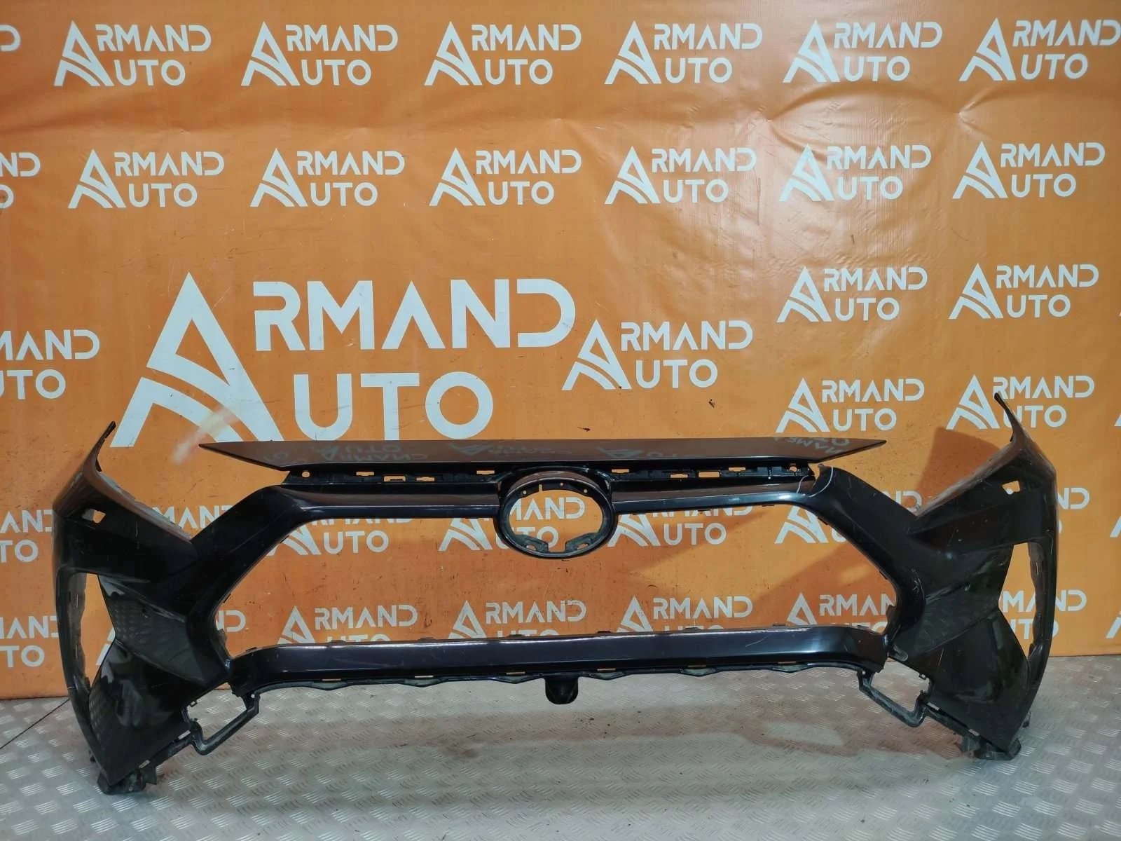 Бампер Toyota RAV4 2018-нв 5 XA50