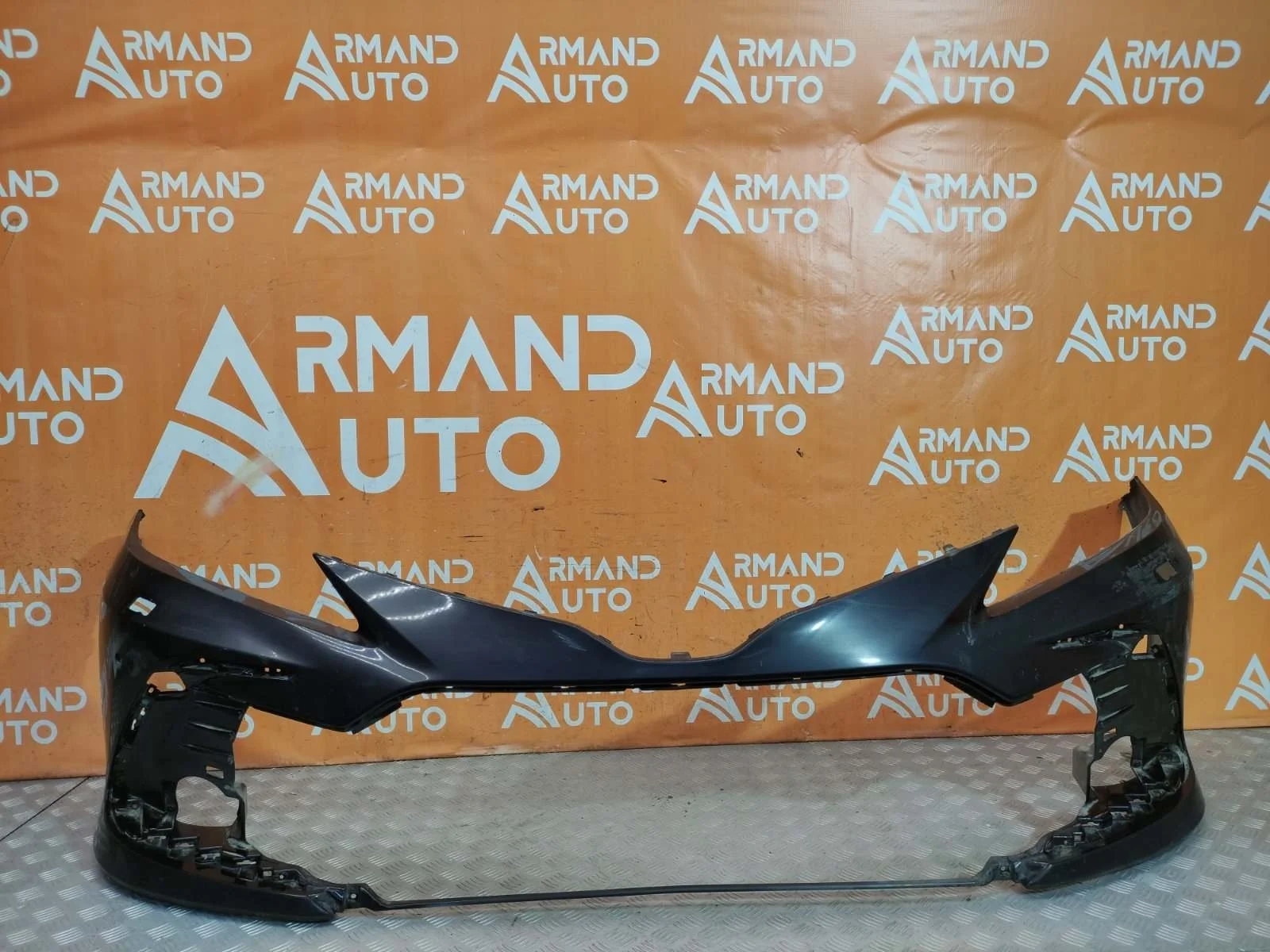 Бампер Toyota Camry 2020-нв 8 XV70