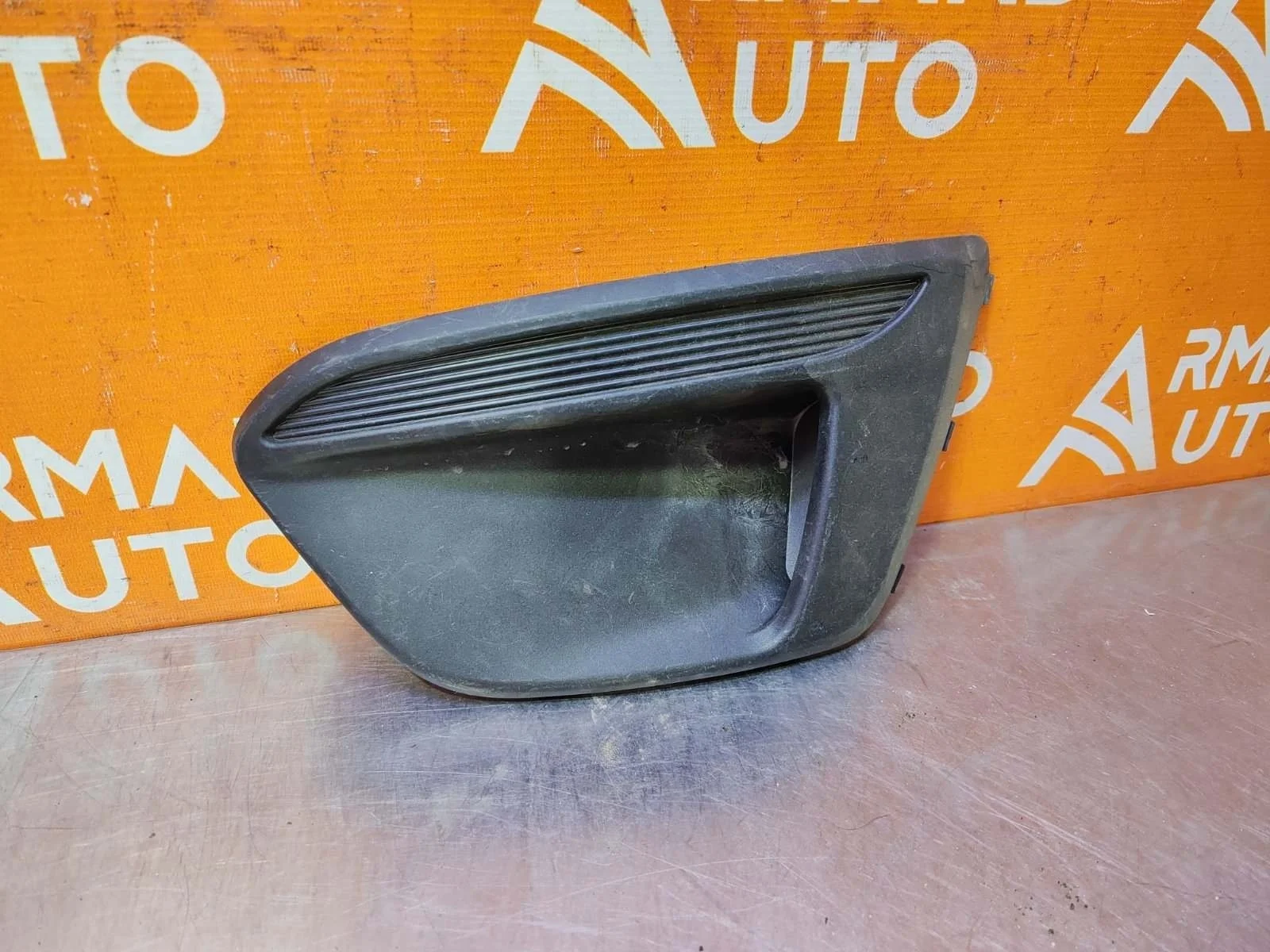 Накладка бампера Kia Rio 2017-2020 4 FB