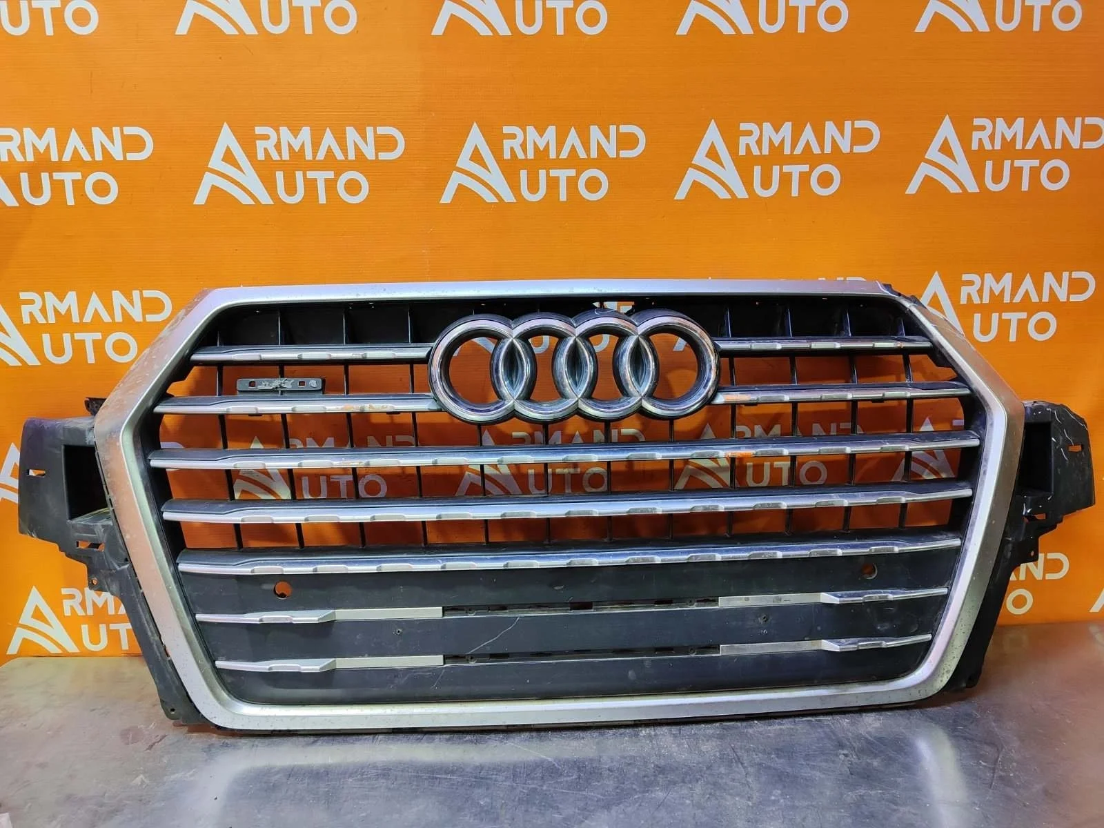 Решетка радиатора Audi Q7 2015-2020 4M