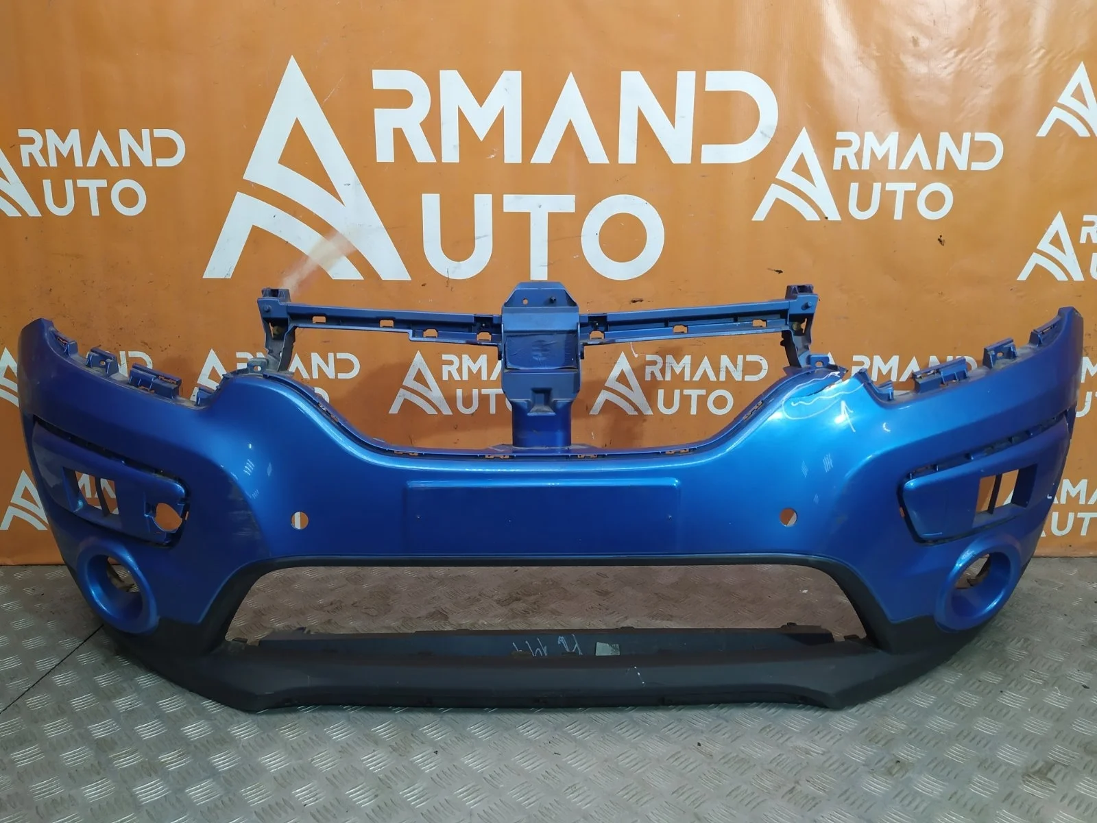 Бампер Renault Sandero 2013-2019