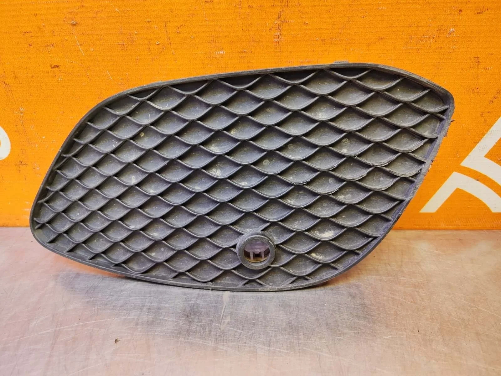 Решетка бампера Mercedes GLC-Class 2015-2019 X253