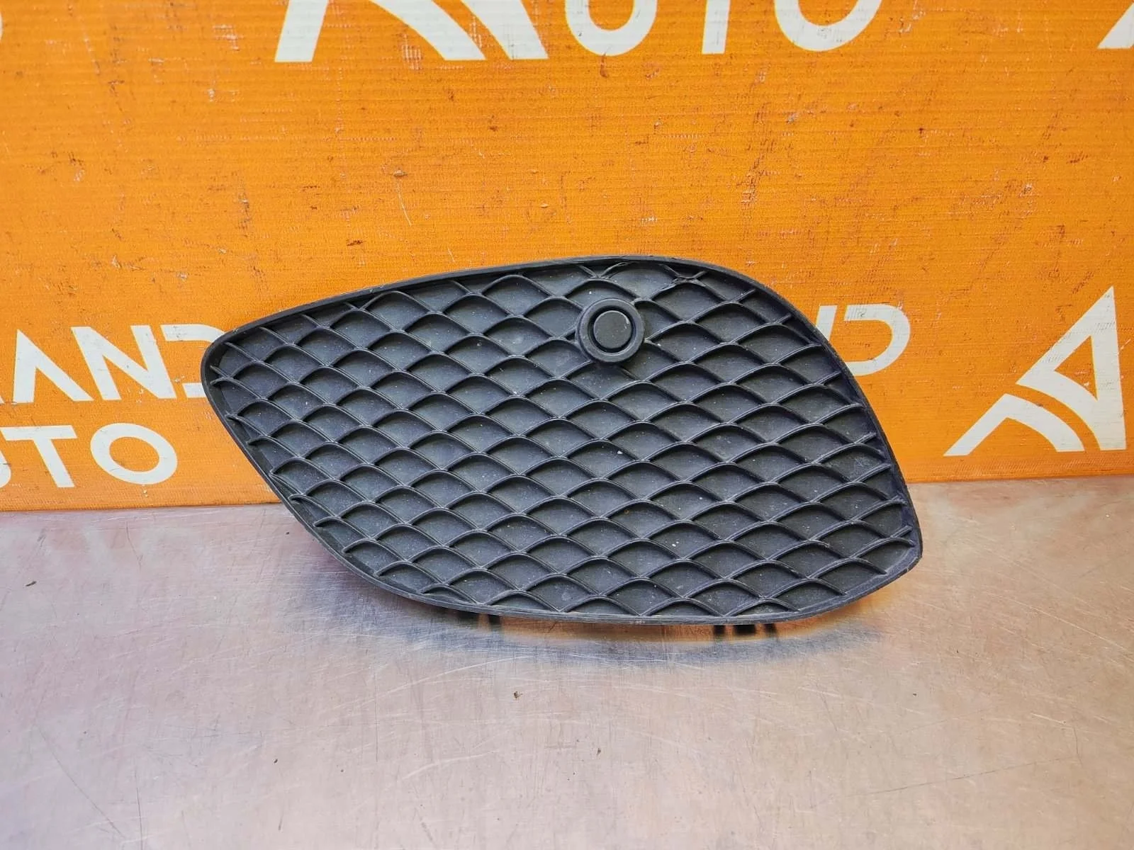 Решетка бампера Mercedes GLC-Class 2015-2019 X253