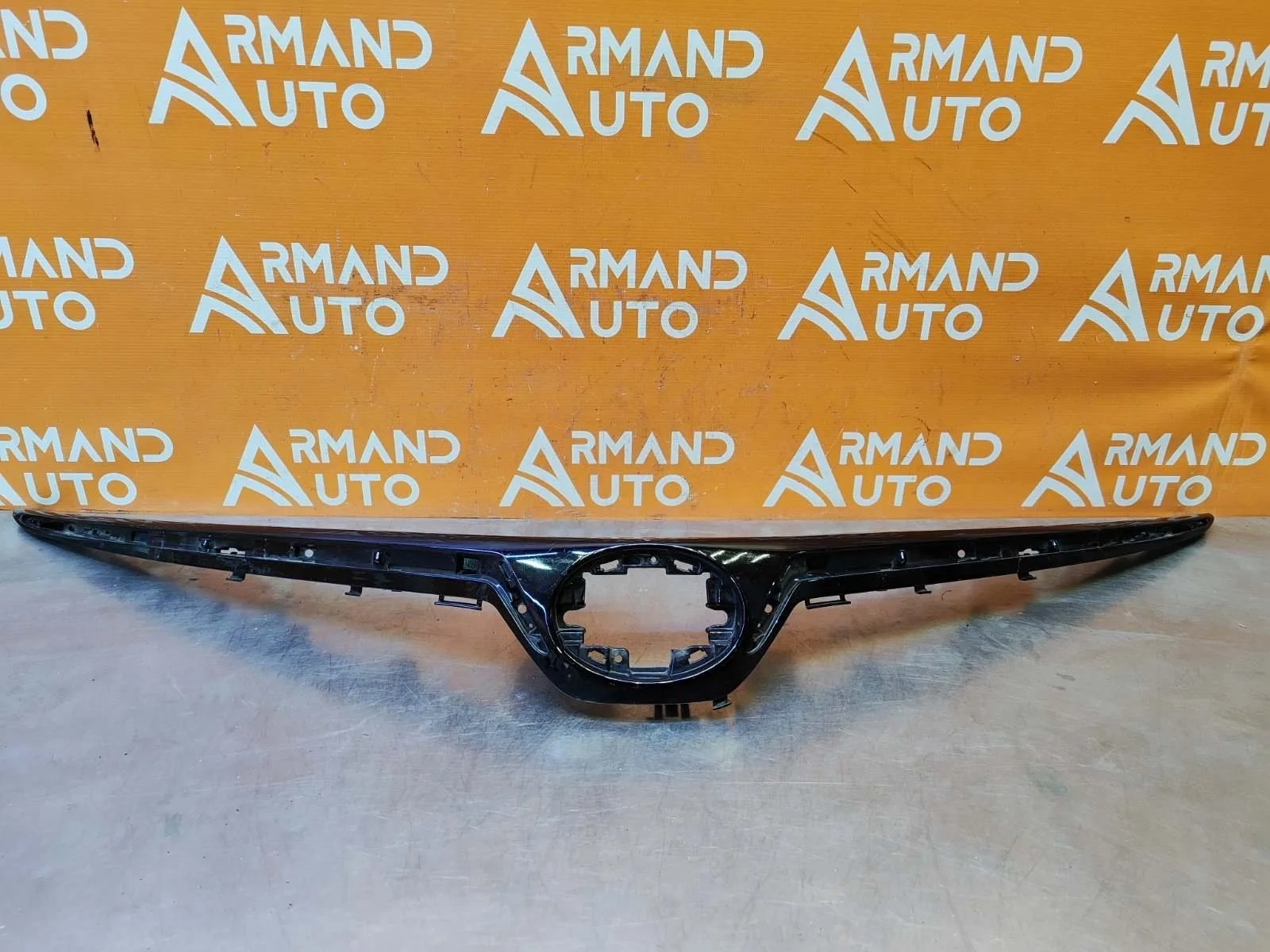 Решетка радиатора Toyota Corolla 2018-нв 12 E210