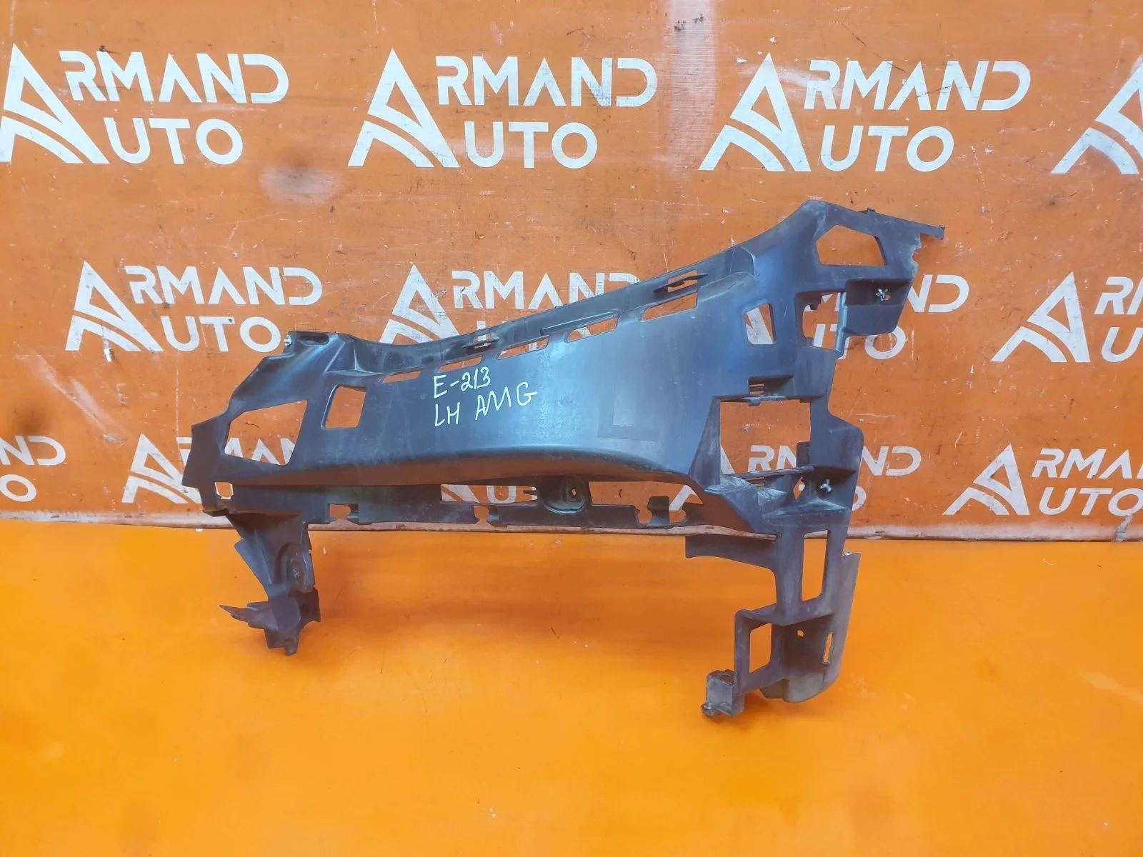 Кронштейн бампера Mercedes -Class 2016-2020 W213, S213, C238