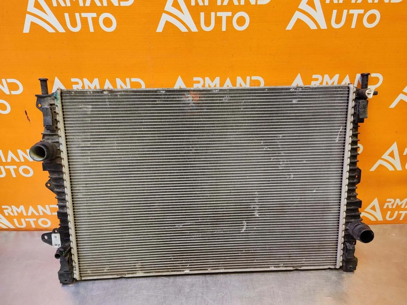 Радиатор двигателя (двс) Land Rover Discovery Sport 2014-нв L550