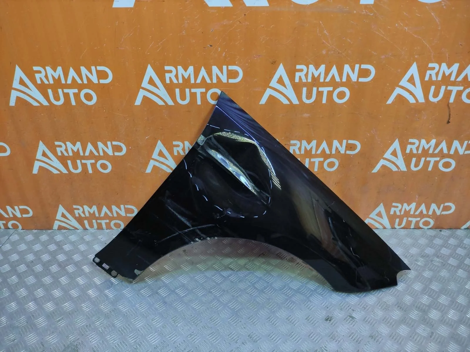 Крыло Mercedes ML GLE-Class 2015-2018 W166