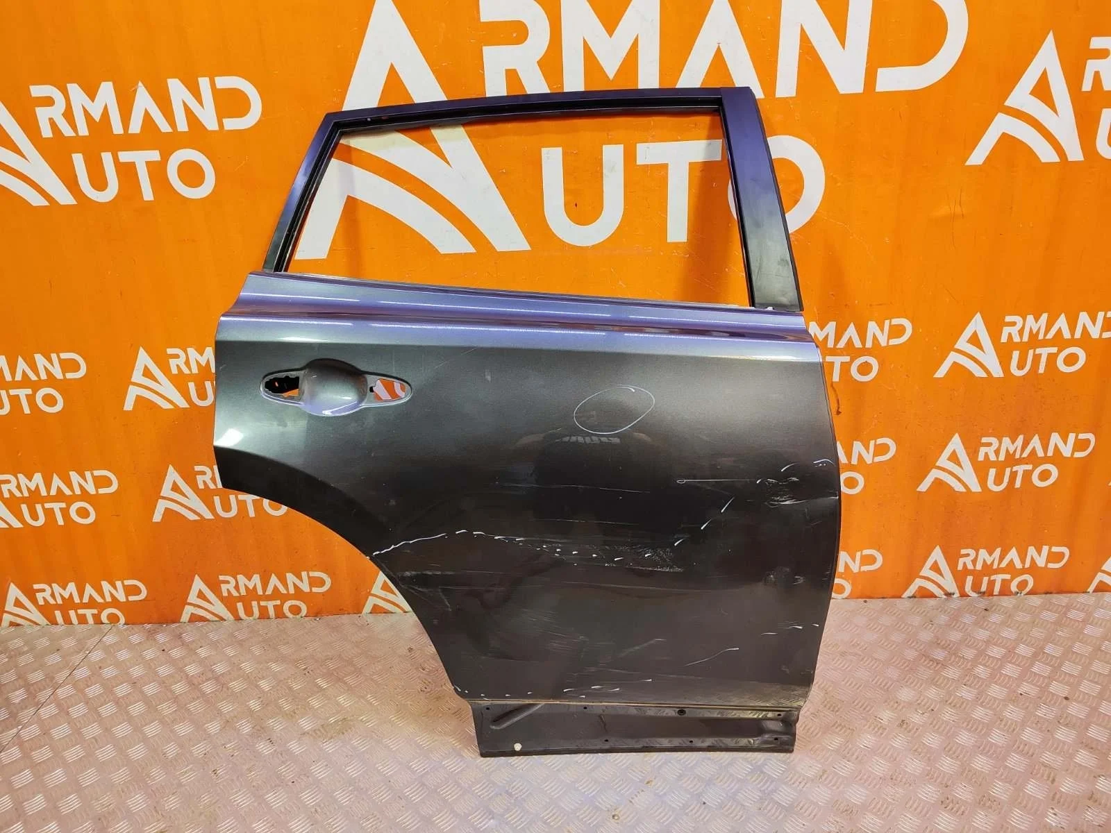Дверь Toyota RAV4 2012-2019 CA40