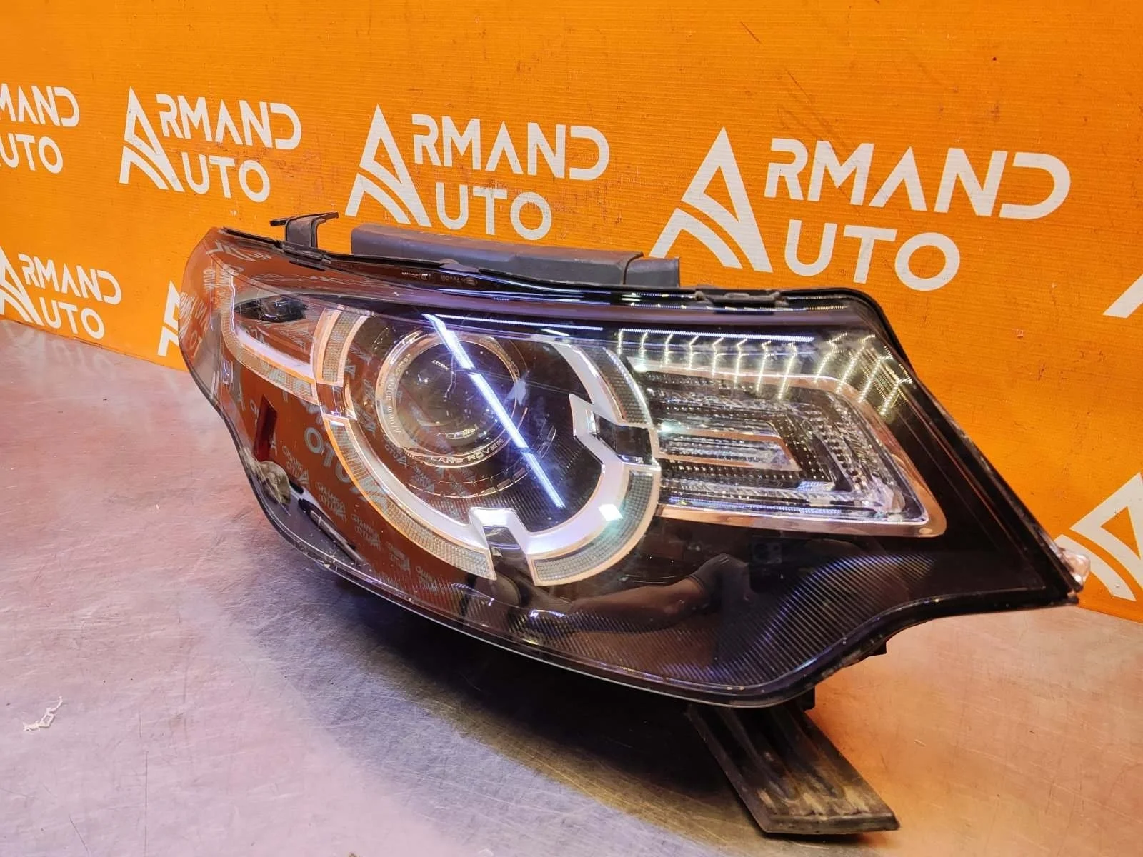 Фара Land Rover Discovery Sport 2014-2019 L550