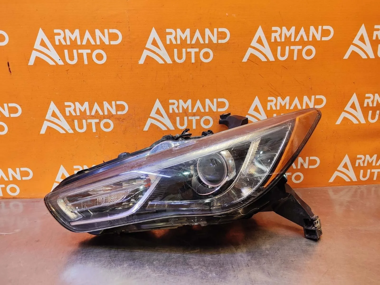 Фара Infiniti QX60 2016-2020