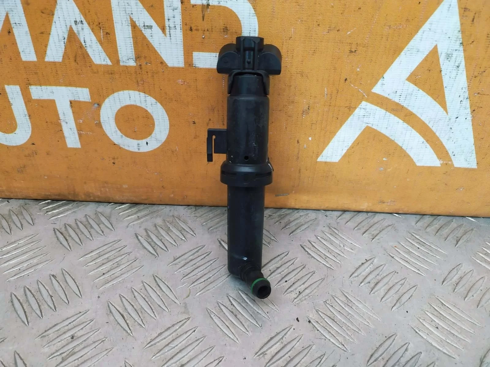 Форсунка фароомывателя Audi A3 2008-2013 8P