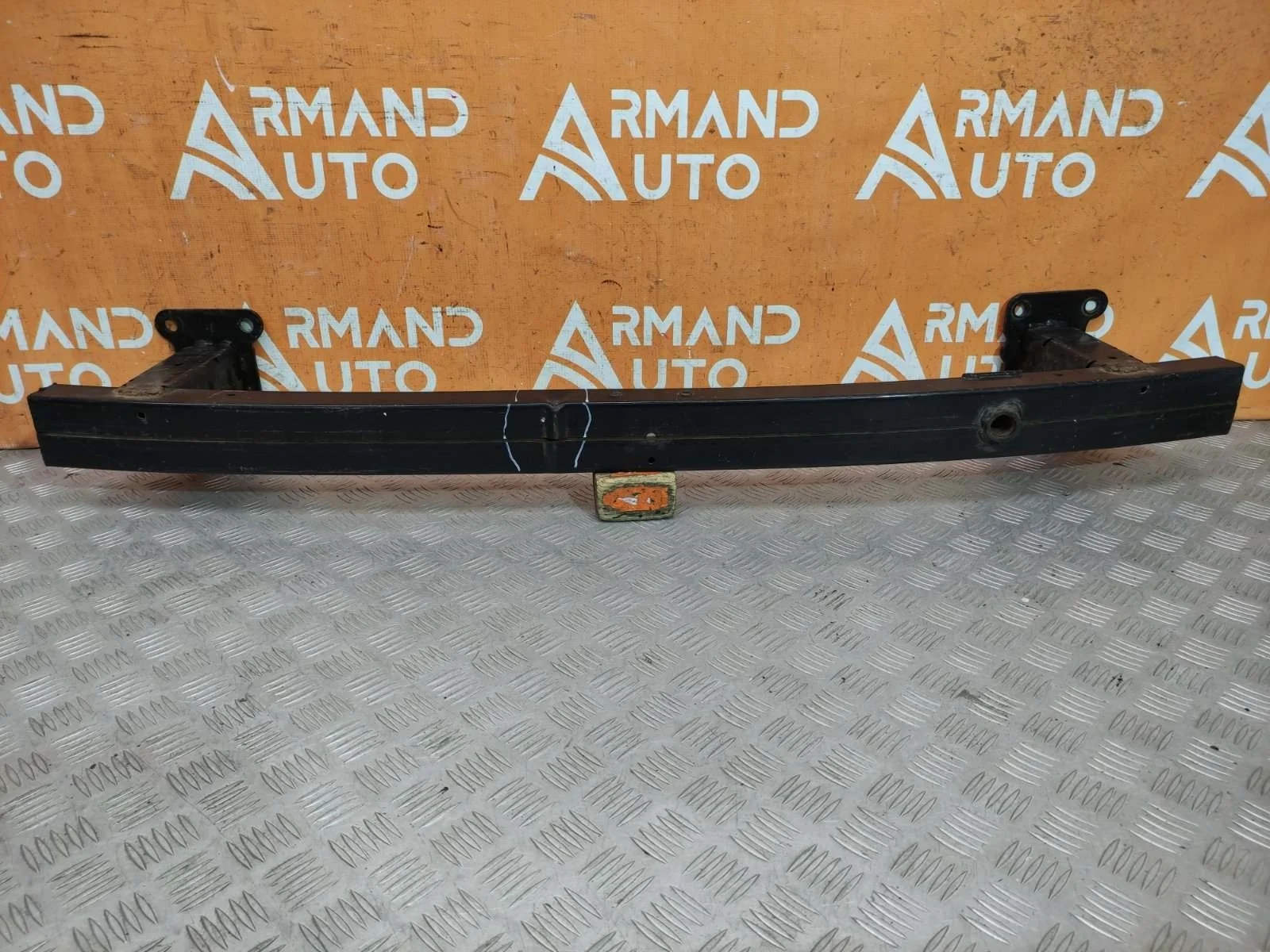 Усилитель бампера Nissan Qashqai 2006-2013 j10