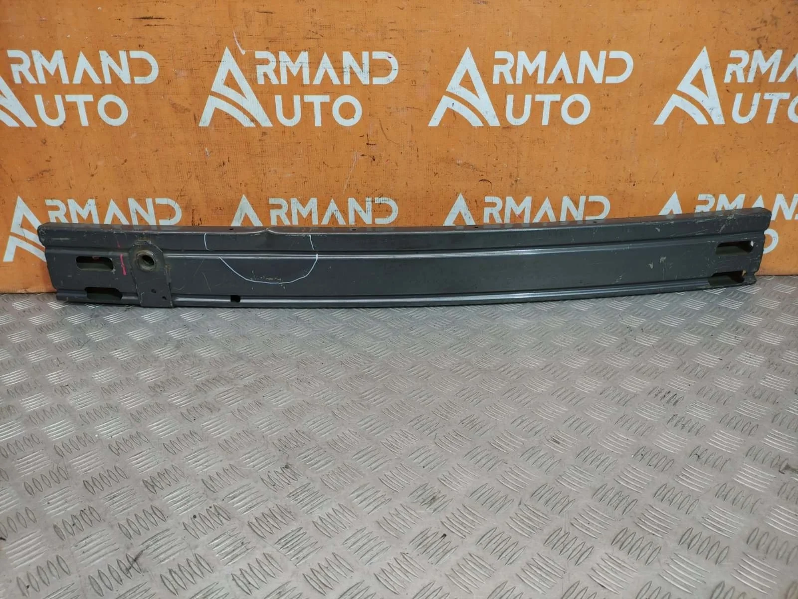 Усилитель бампера Nissan Qashqai 2013-2022 j11