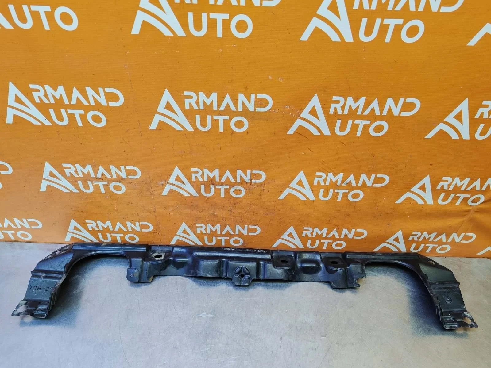 Кронштейн бампера нижний Toyota Fortuner 2015-нв