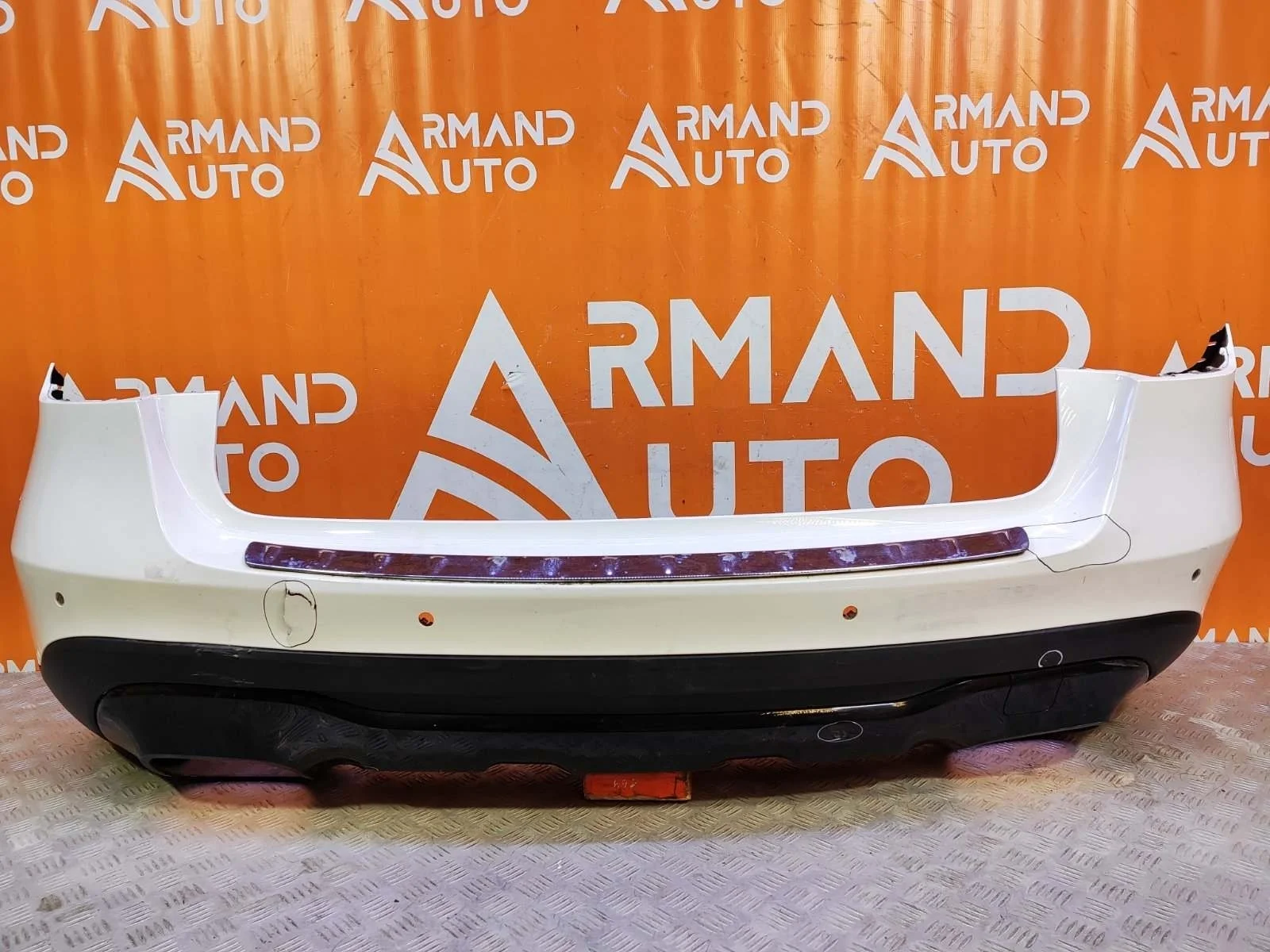 Бампер Mercedes GLA-Class 2013-2020 X156