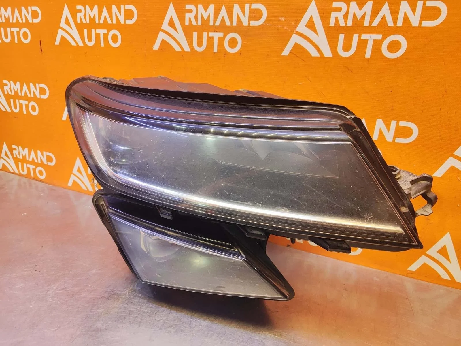 Фара Skoda Kodiaq 2016-2022