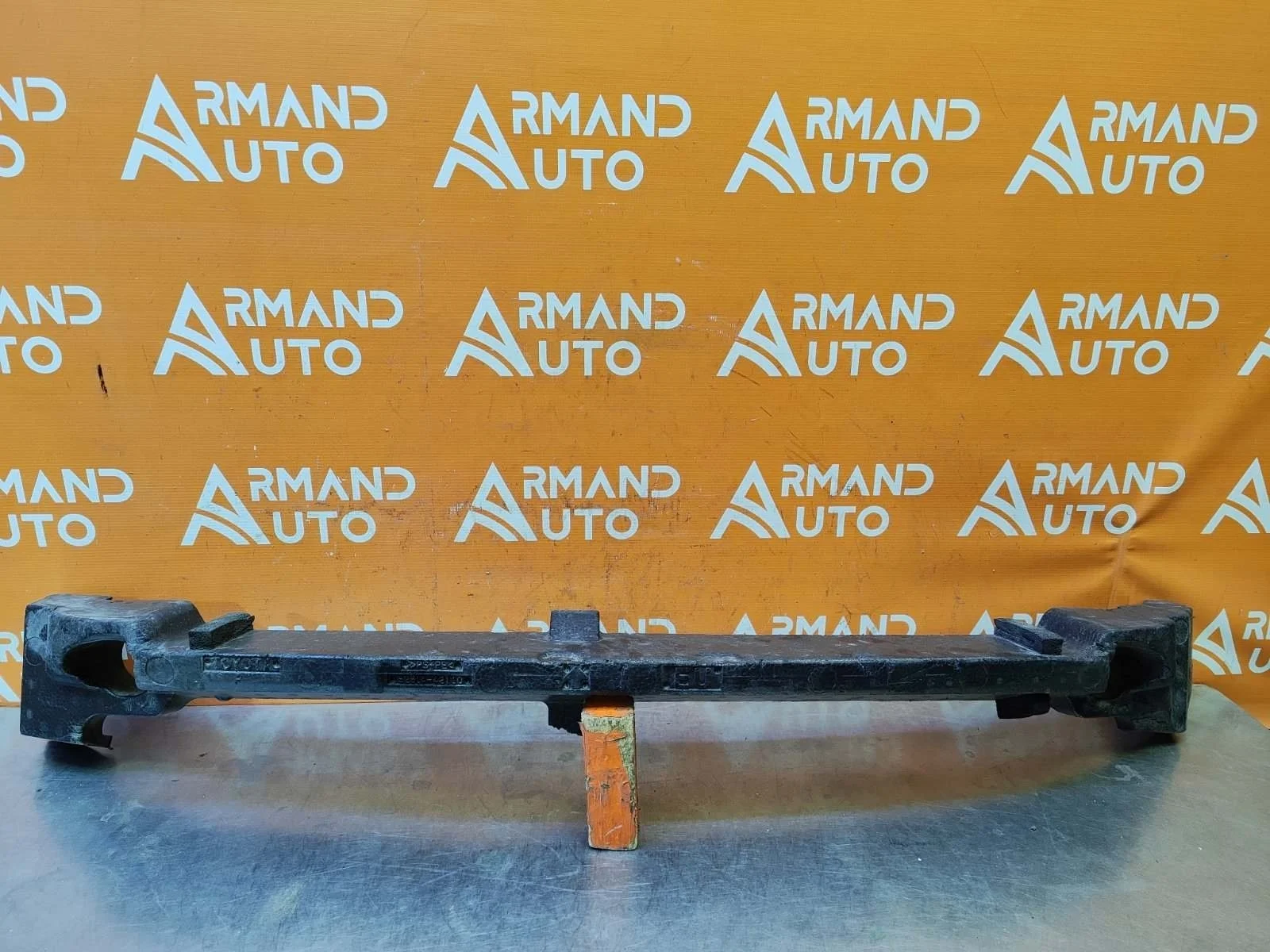 Абсорбер бампера Toyota RAV4 2015-2019 CA40