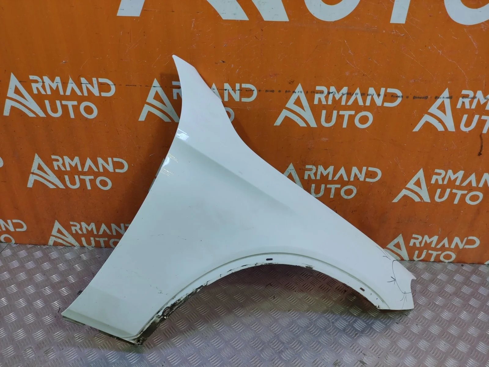 Крыло Mercedes GLC-Class 2015-нв X253