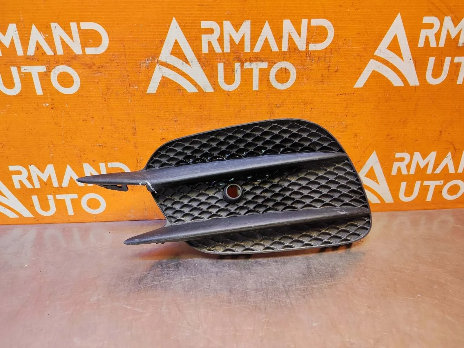 Решетка бампера Mercedes -Class 2016-нв W213, S213, C238