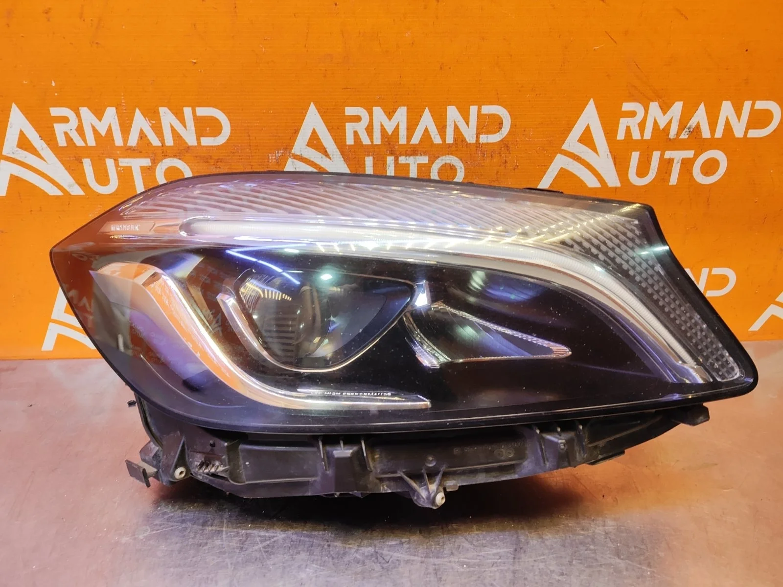 Фара Mercedes A-Class 2015-2018 W176