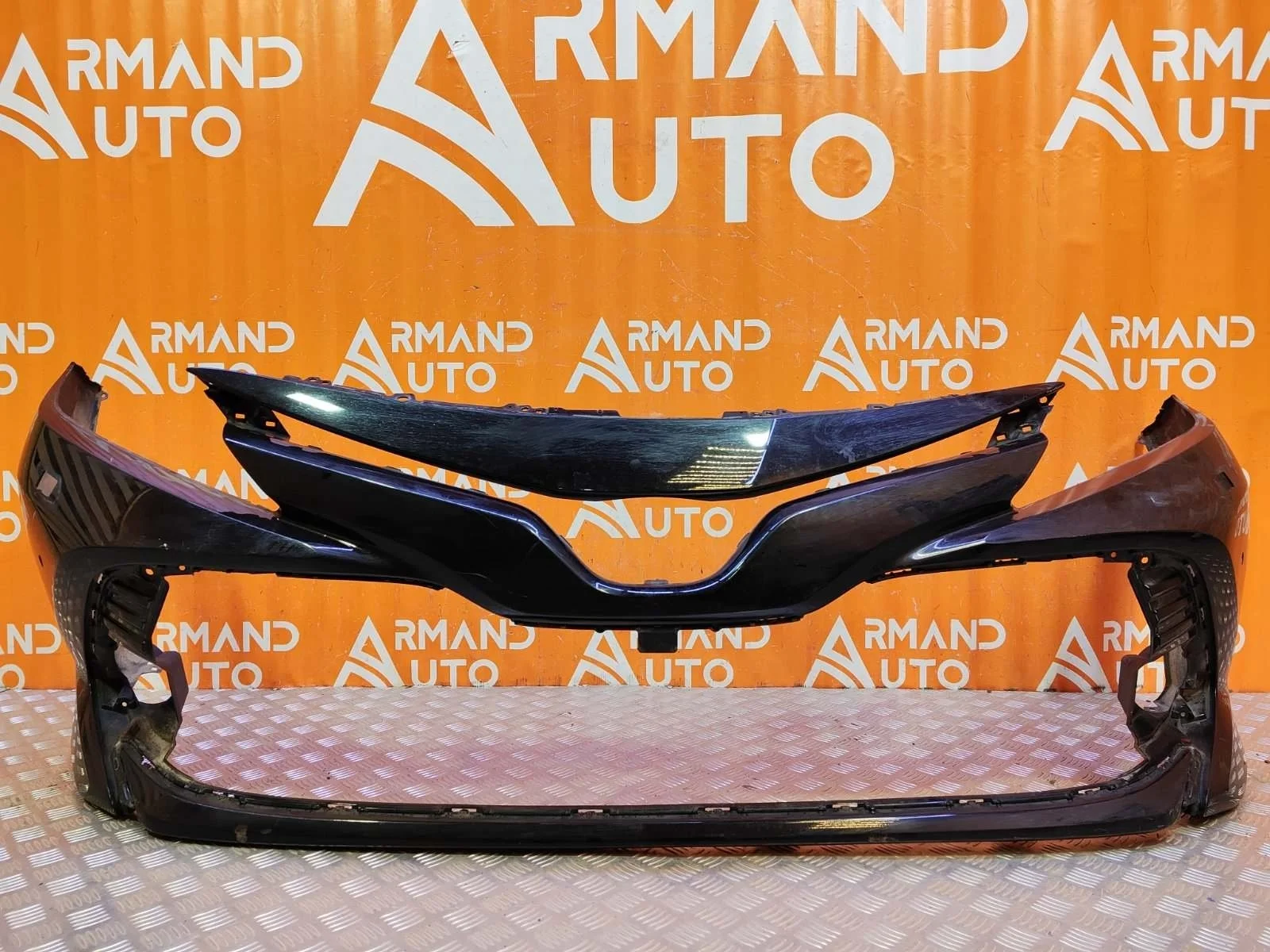 Бампер Toyota Camry 2017-2021 8 XV70