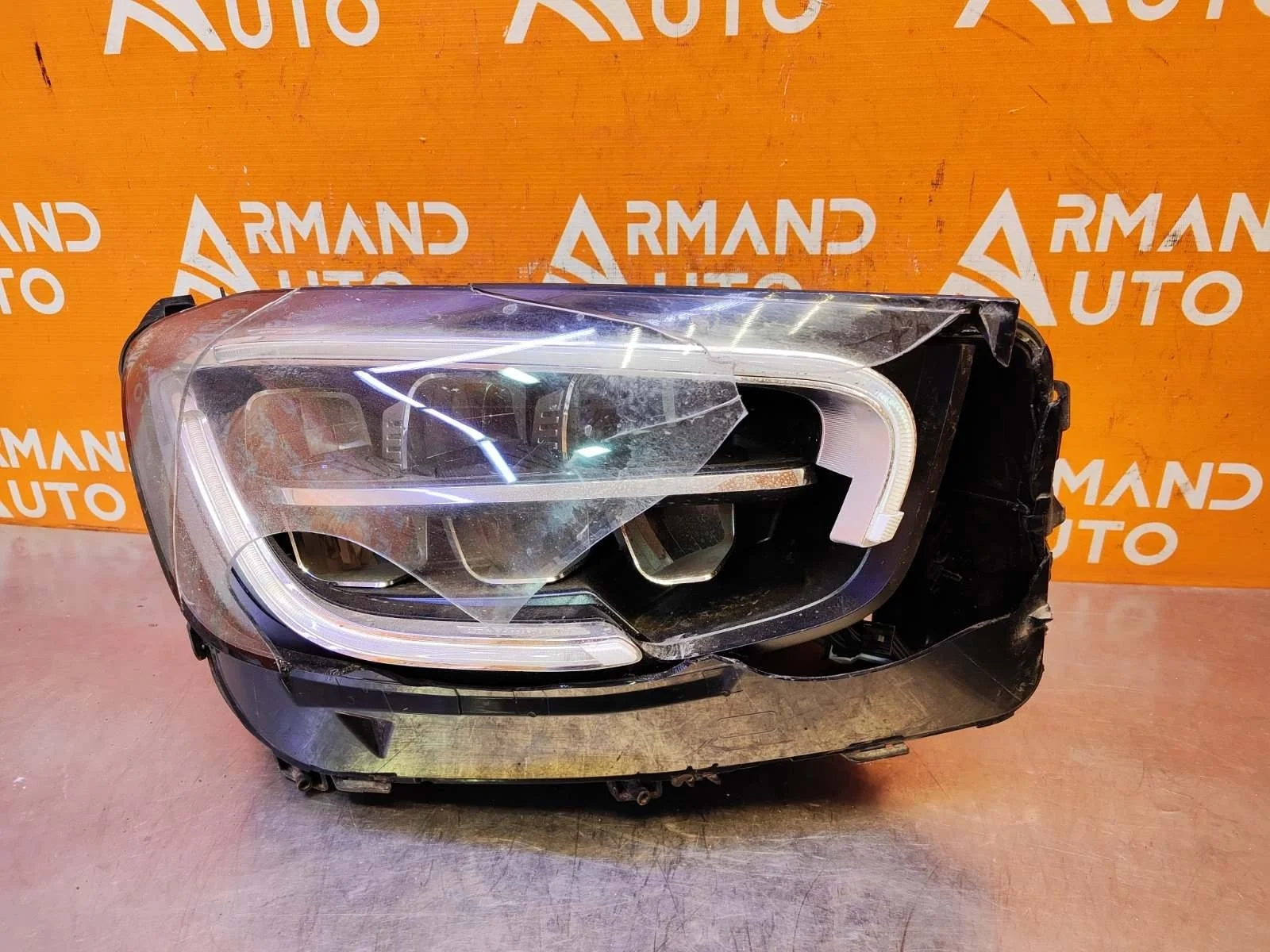 Фара Mercedes GLC-Class 2019-нв X253