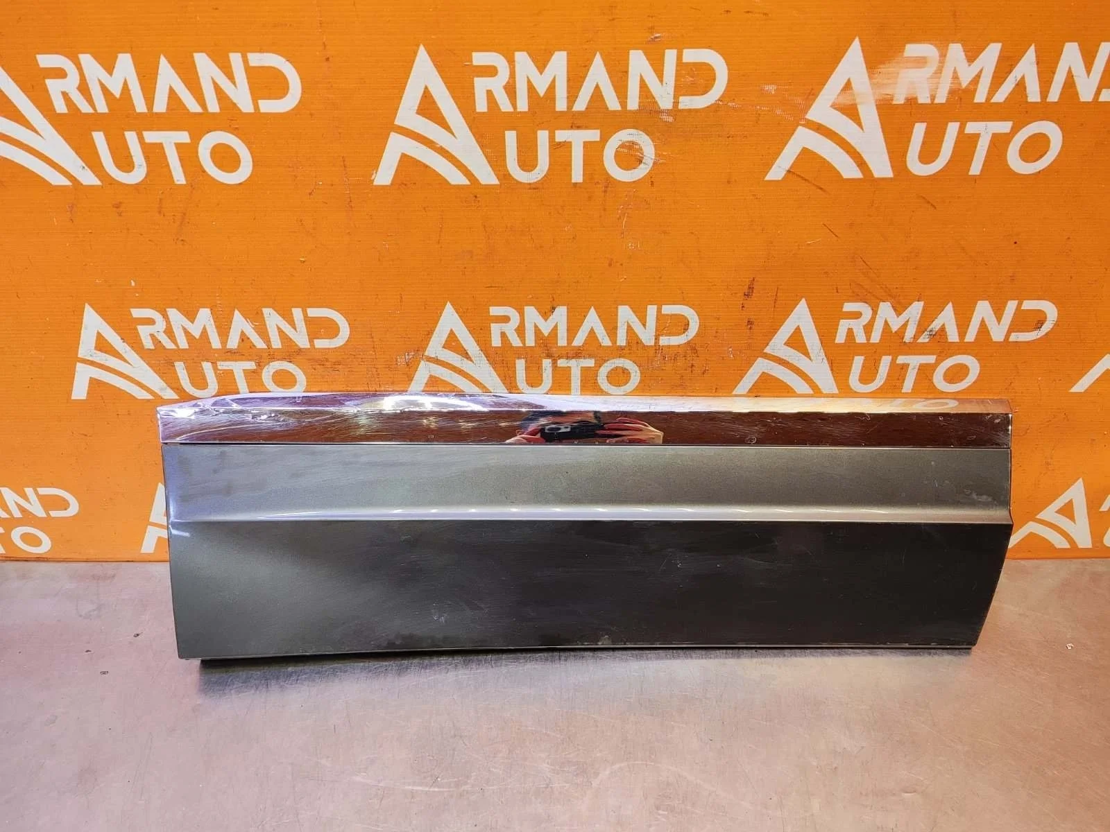 Молдинг двери Volkswagen Touareg 2018-нв 3