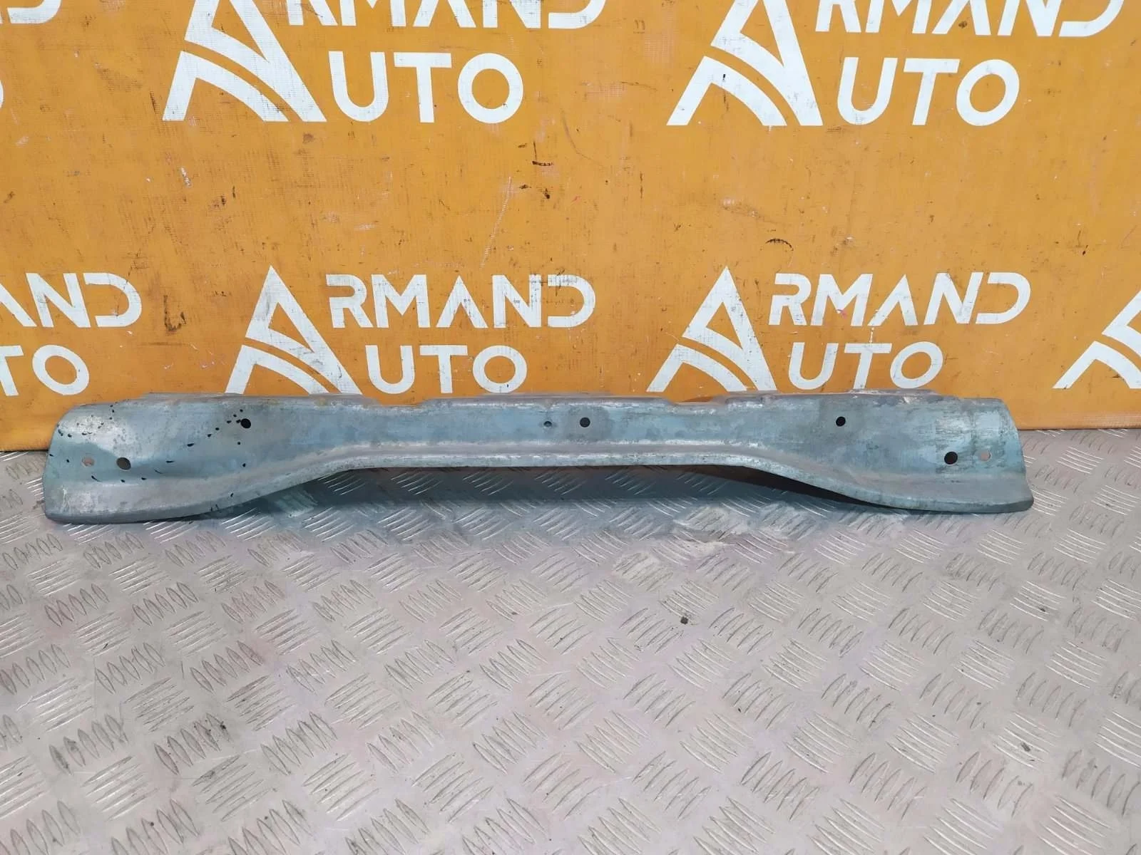 Усилитель бампера верхний Mitsubishi Outlander 2015-нв 3