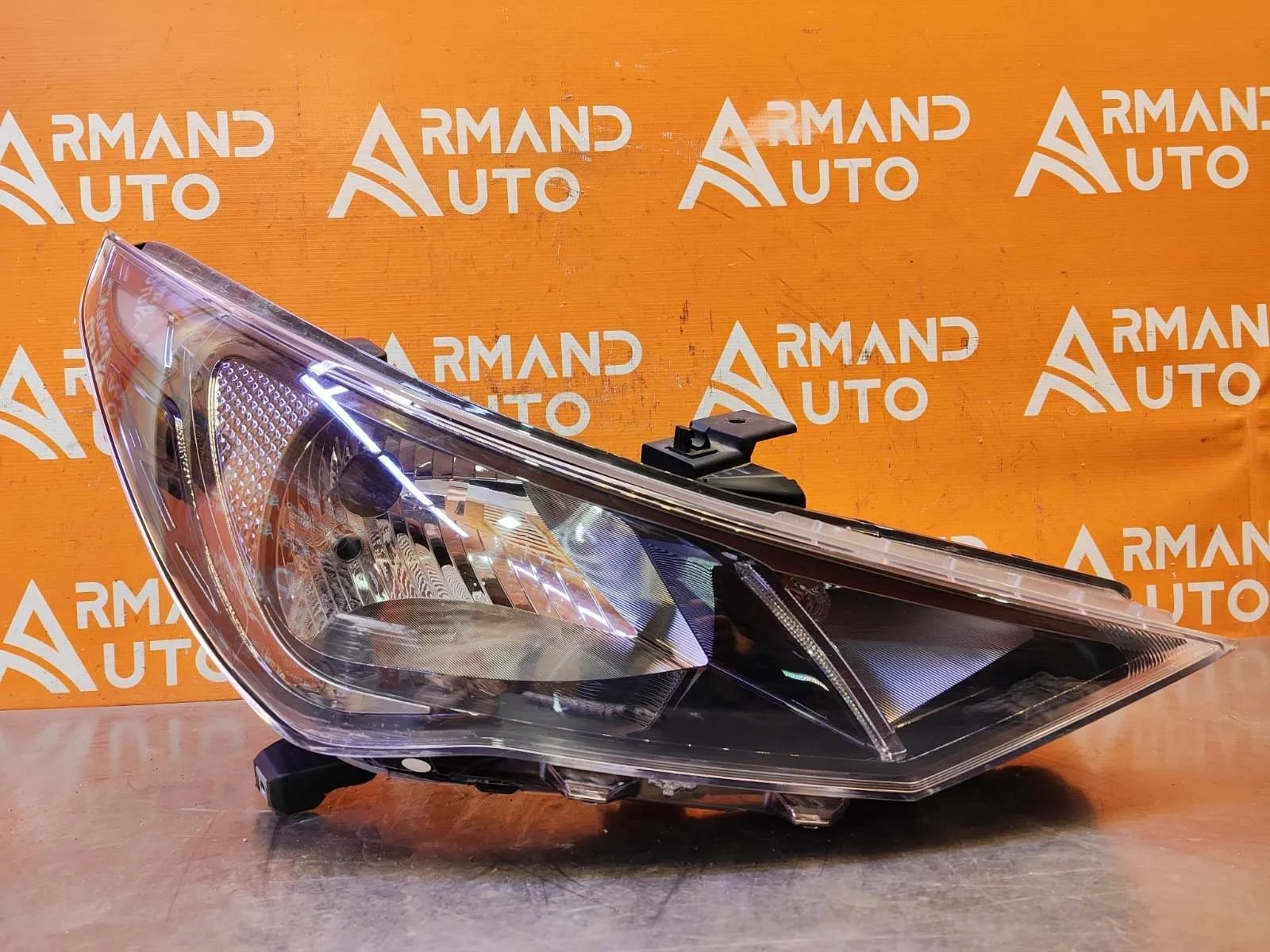 Фара Hyundai Solaris 2020-нв