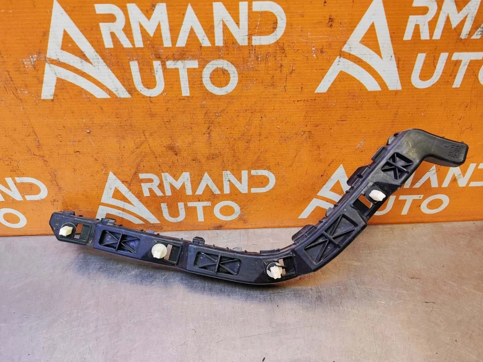 Кронштейн бампера Kia Sorento 2014-2020 3 Prime UM