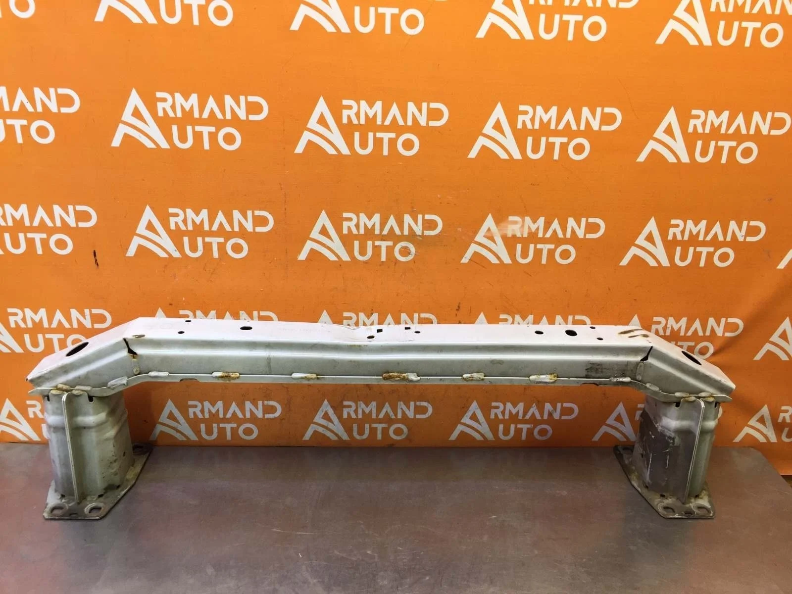 Усилитель бампера Land Rover Freelander 2006-2014