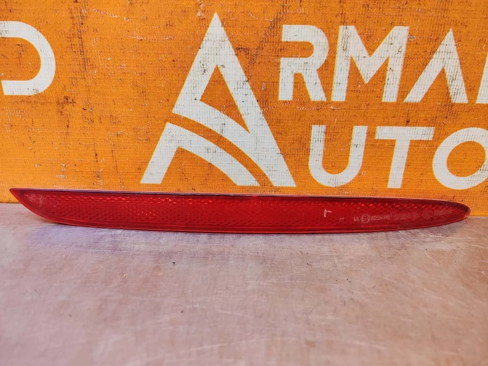 Отражатель Mercedes GLC-Class 2015-нв X253