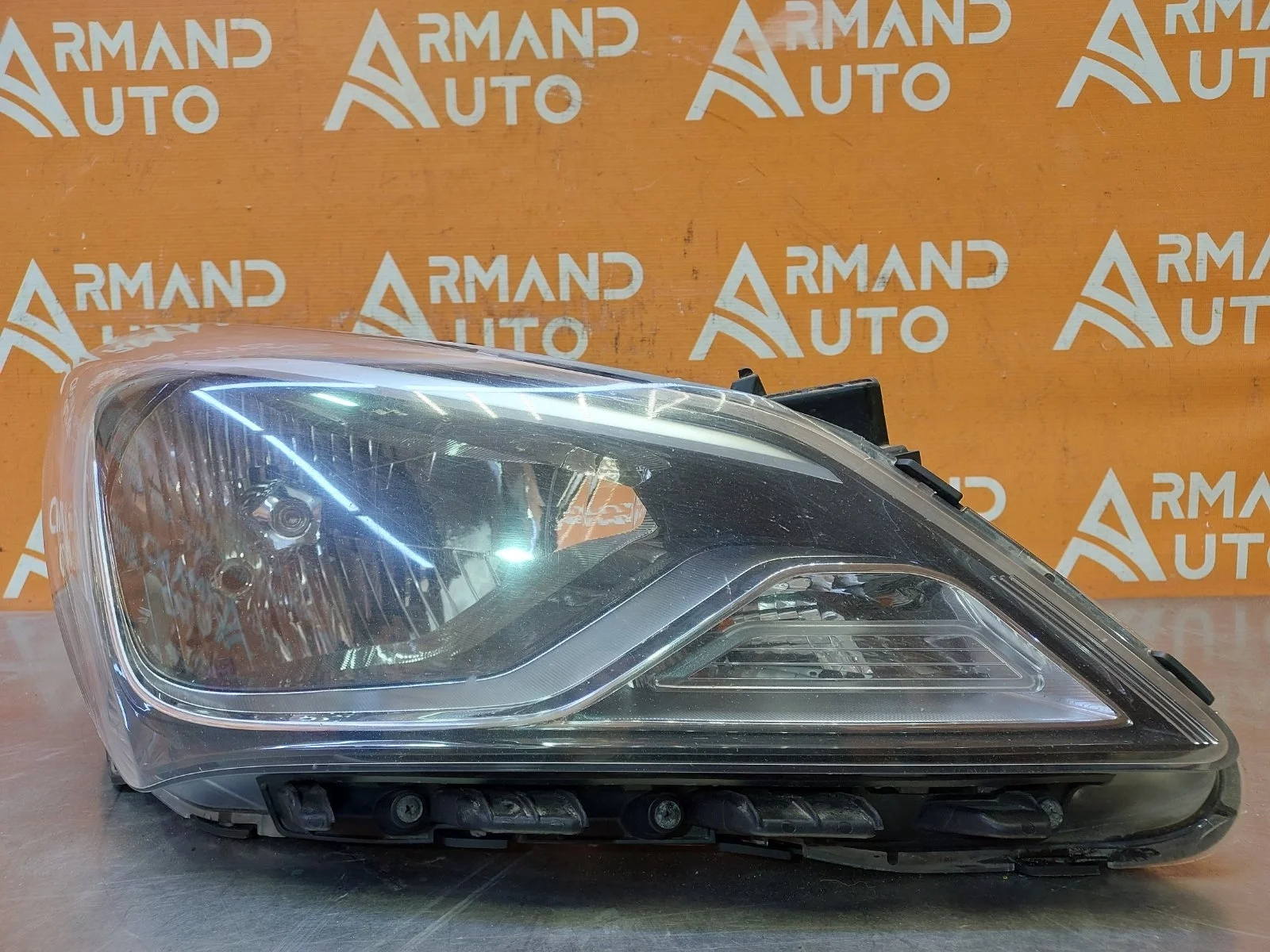 Фара Hyundai Solaris 2014-2017