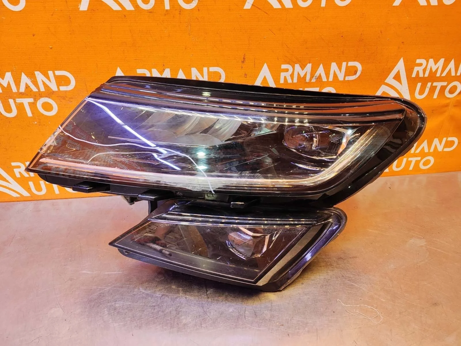 Фара Skoda Kodiaq 2016-2022