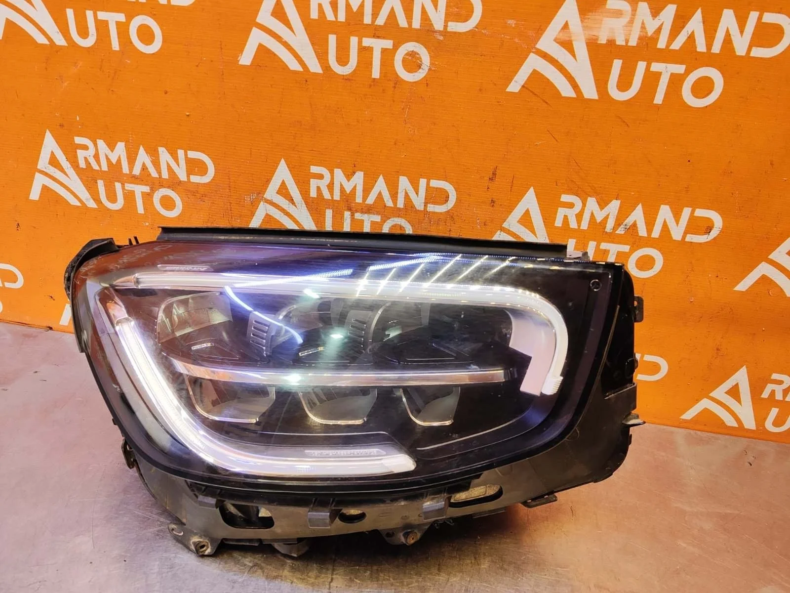 Фара Mercedes GLC-Class 2019-нв X253