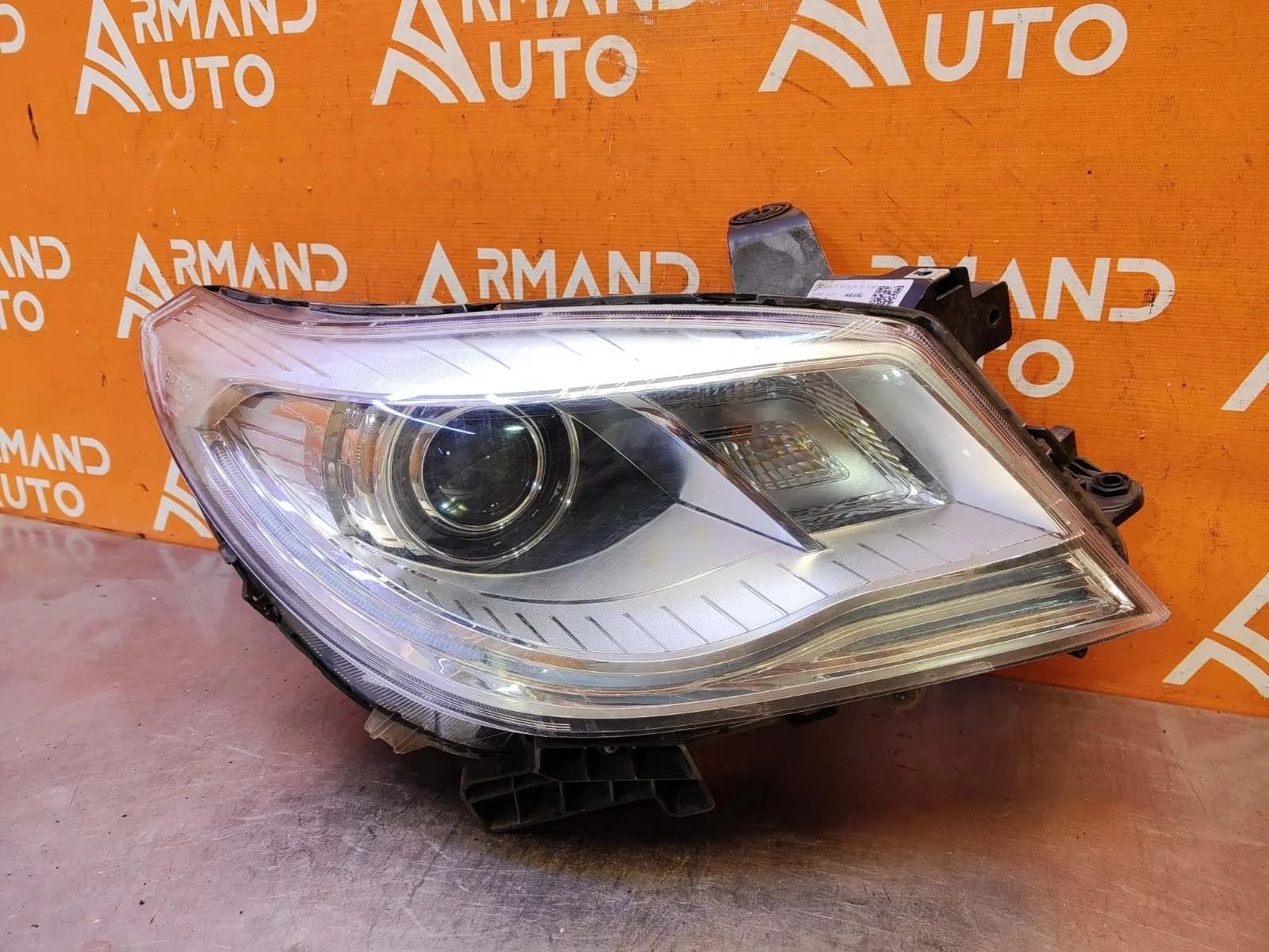 Фара Haval H9 2014-нв