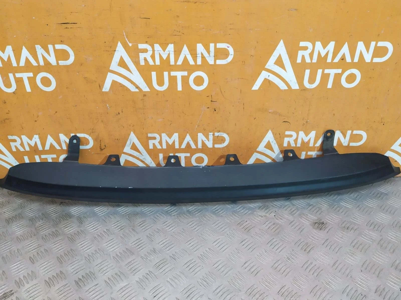 Накладка бампера Toyota Camry 2014-2017 XV50