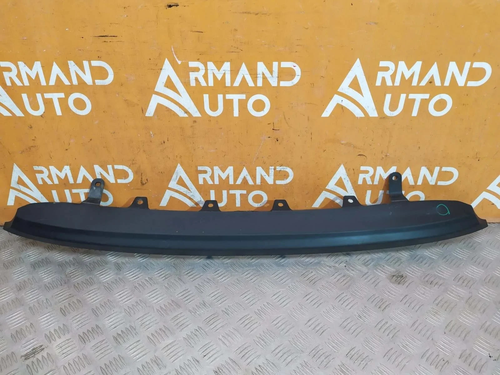 Накладка бампера Toyota Camry 2014-2017 XV50