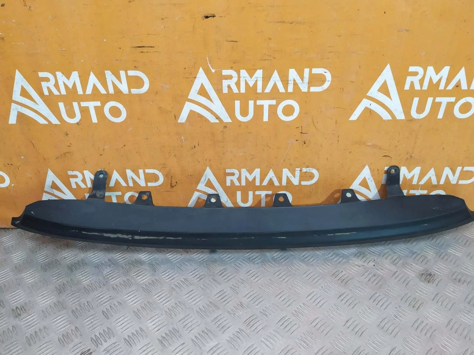 Накладка бампера Toyota Camry 2014-2017 XV50