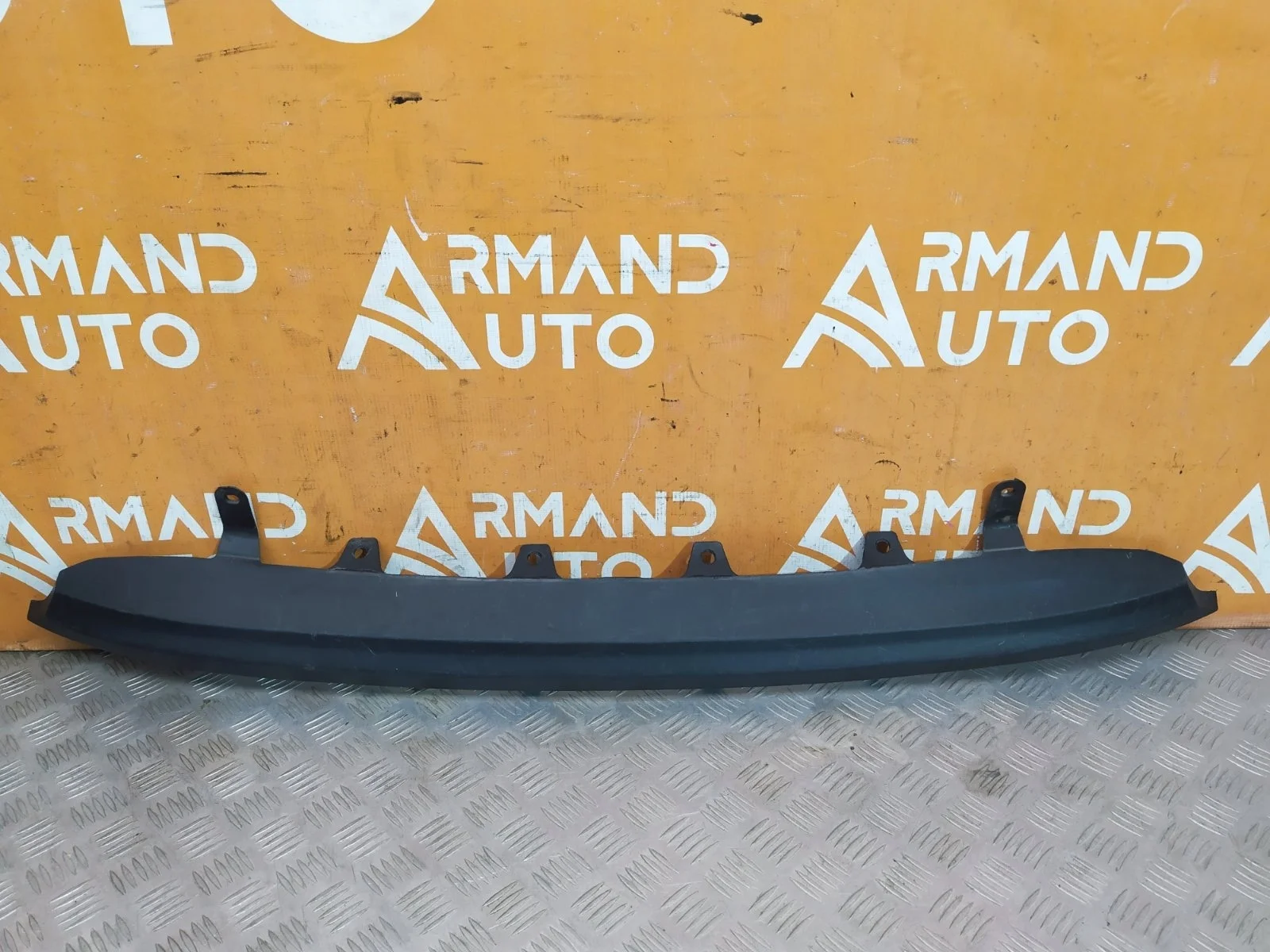 Накладка бампера Toyota Camry 2014-2017 XV50