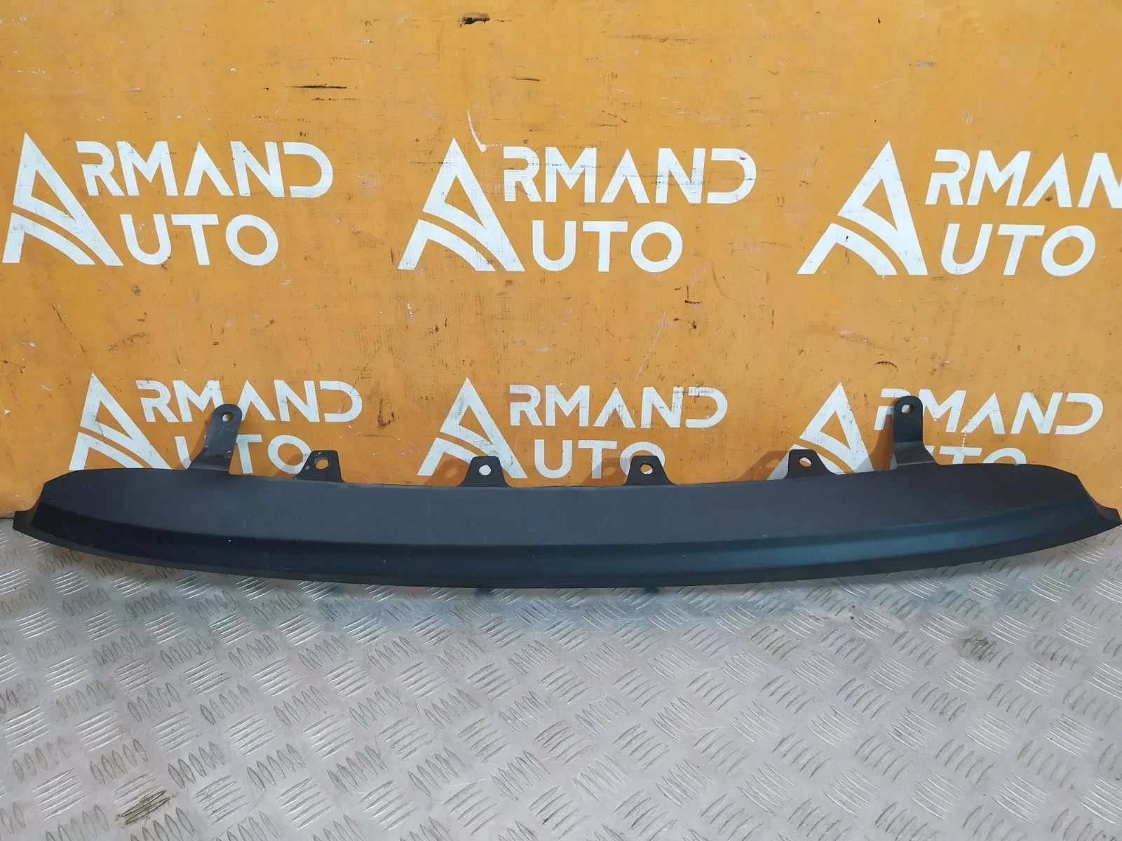 Накладка бампера Toyota Camry 2014-2017 XV50