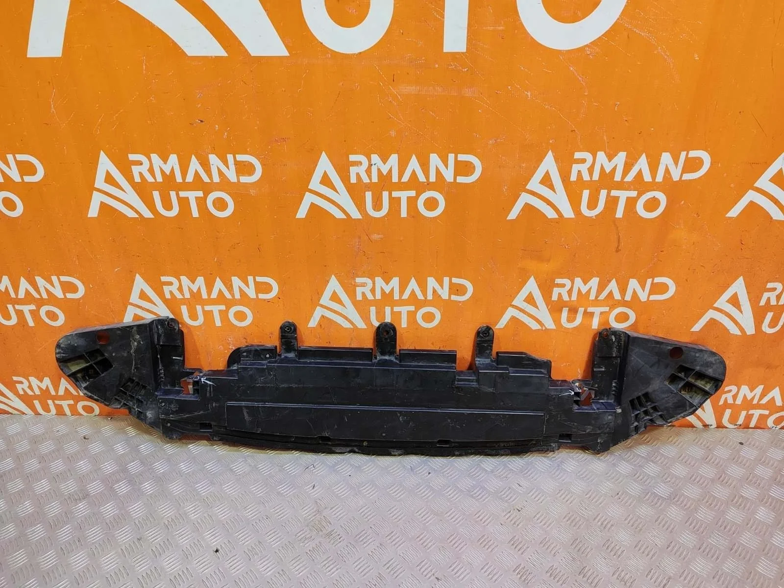 Пыльник бампера Toyota Camry 2017-нв 8 XV70