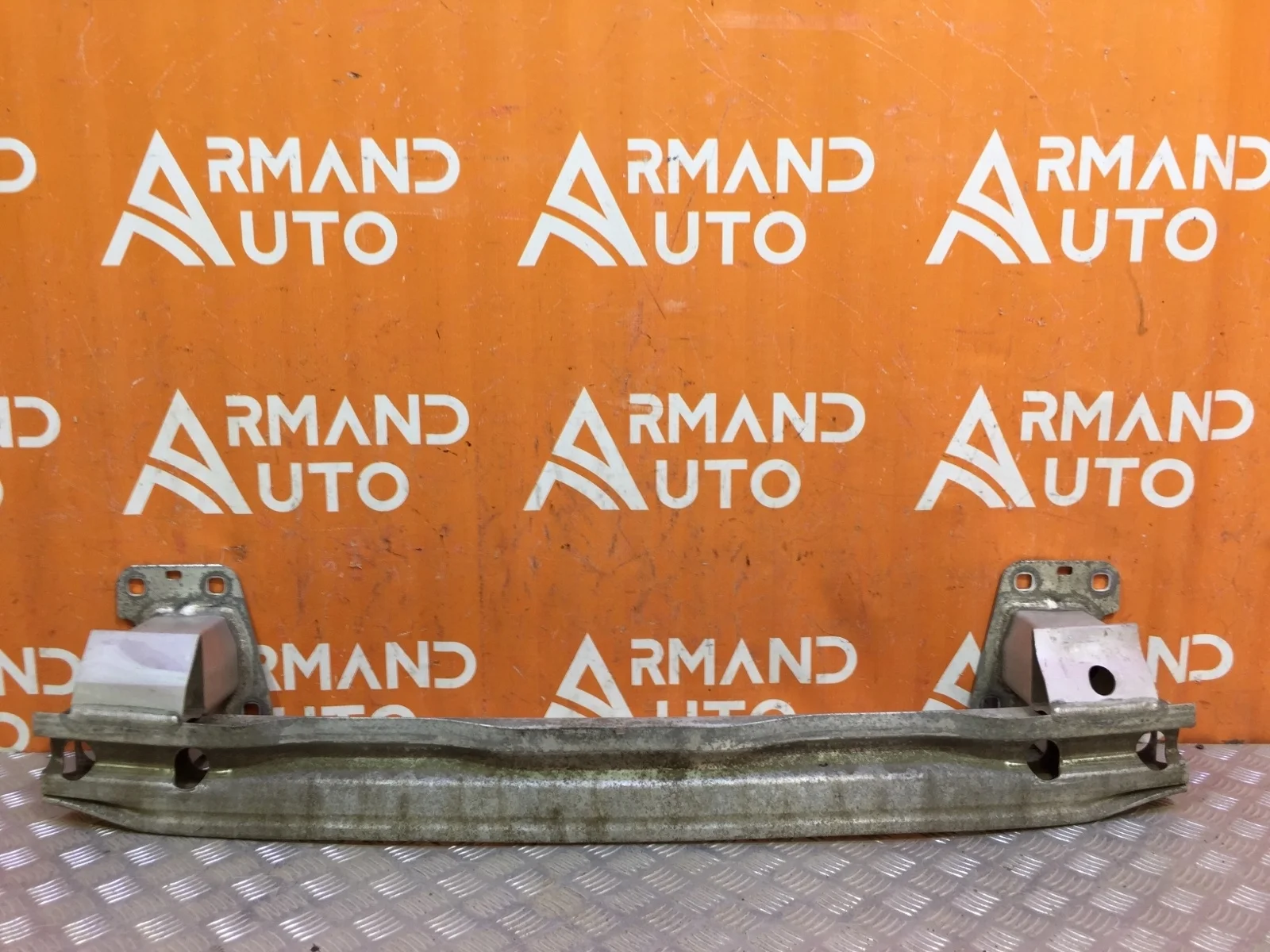 Усилитель бампера Audi Q7 2015-нв 4M